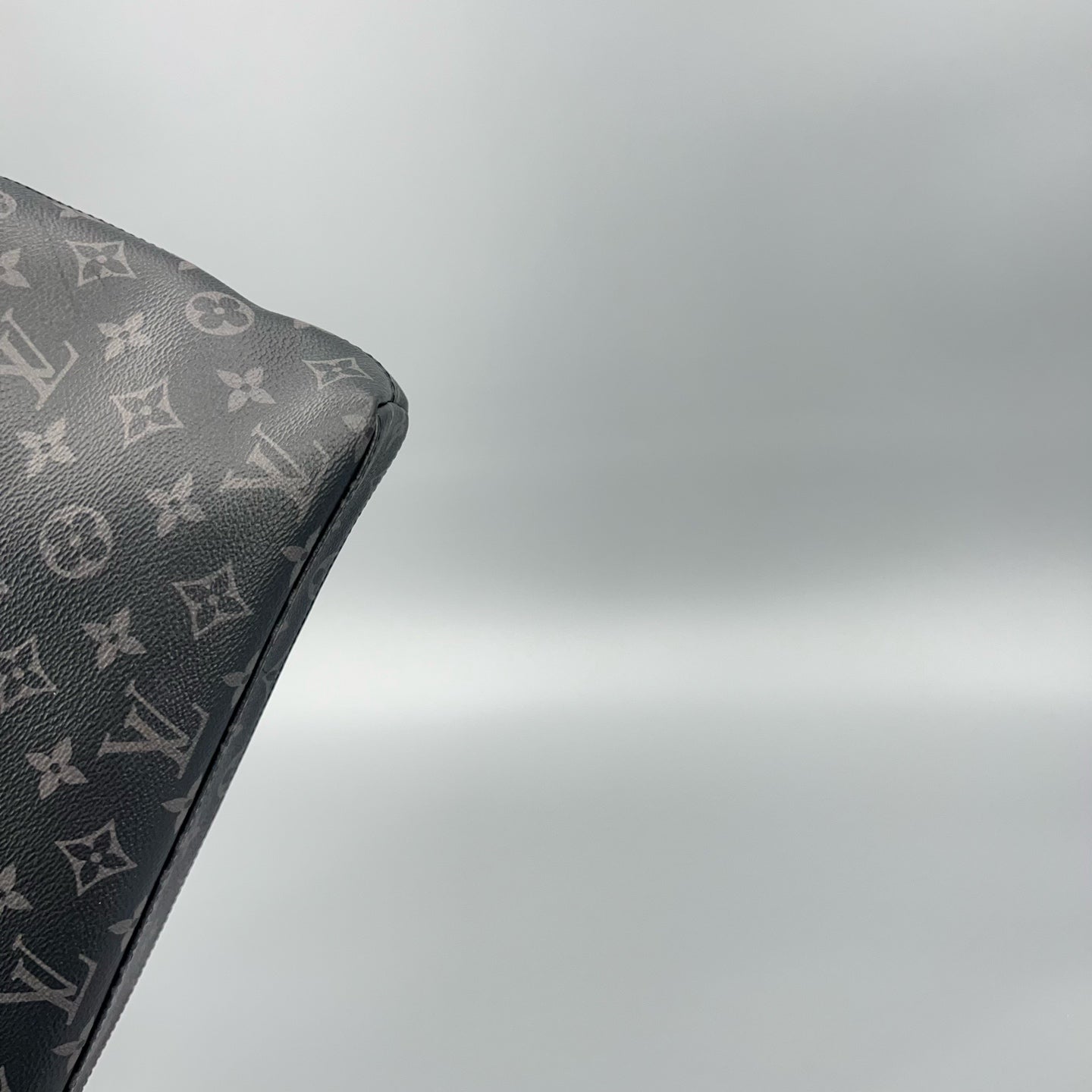 Louis Vuitton - Other - Leather - Black - (medium)