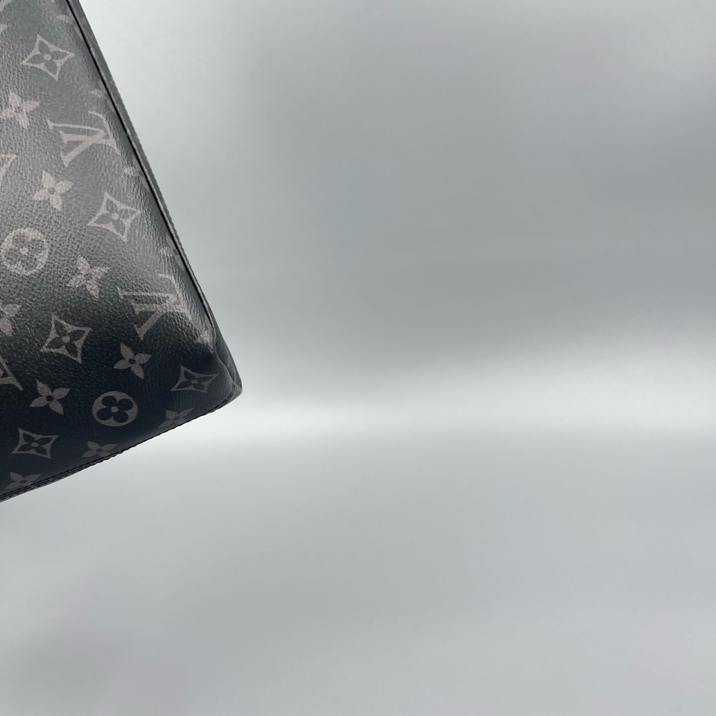 Louis Vuitton - Other - Leather - Black - (medium)