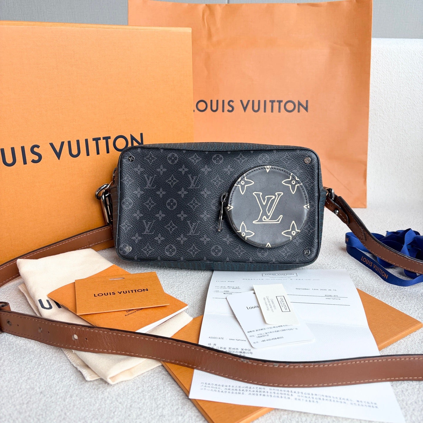 Louis Vuitton - Other - Leather - Black - (mini)