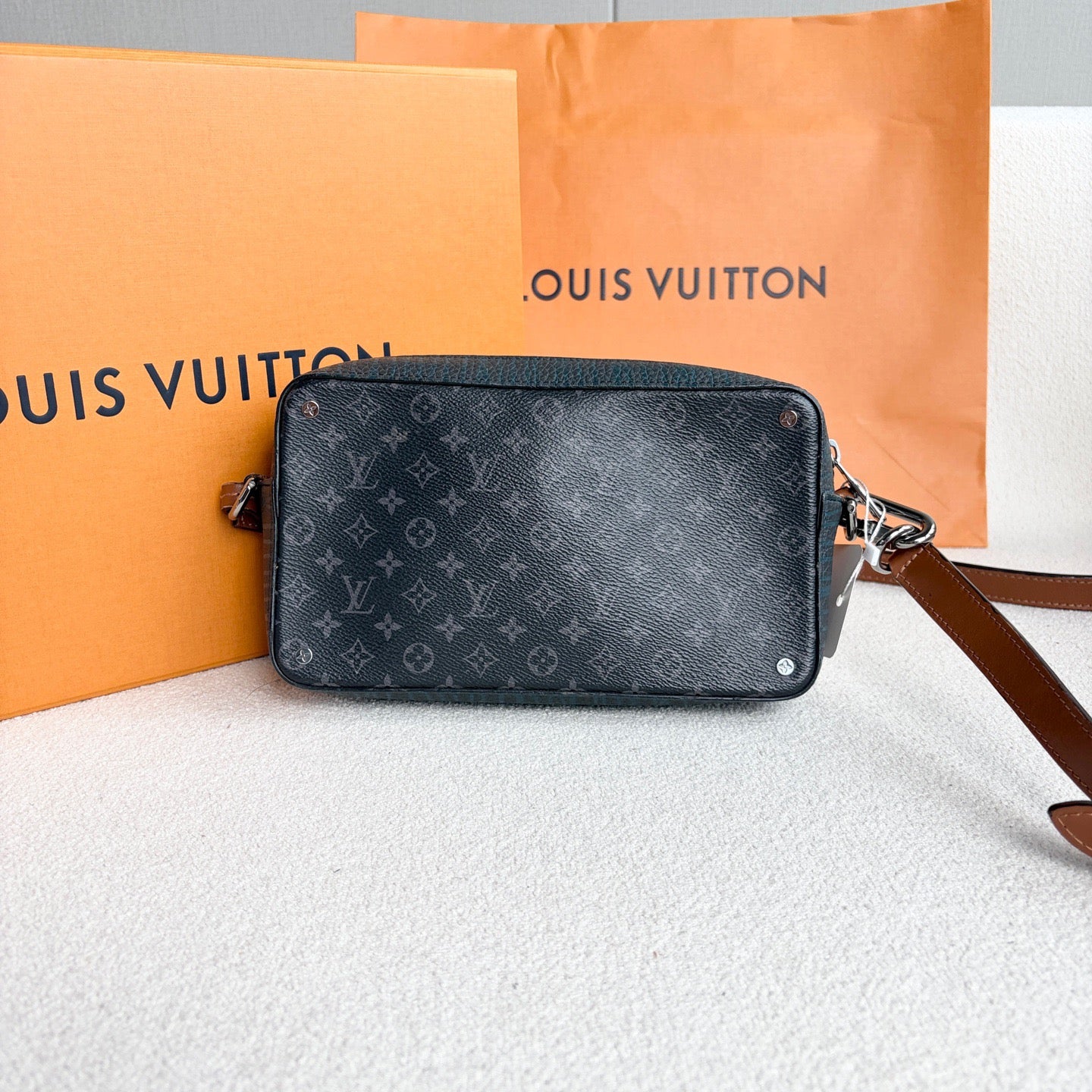 Louis Vuitton - Other - Leather - Black - (mini)