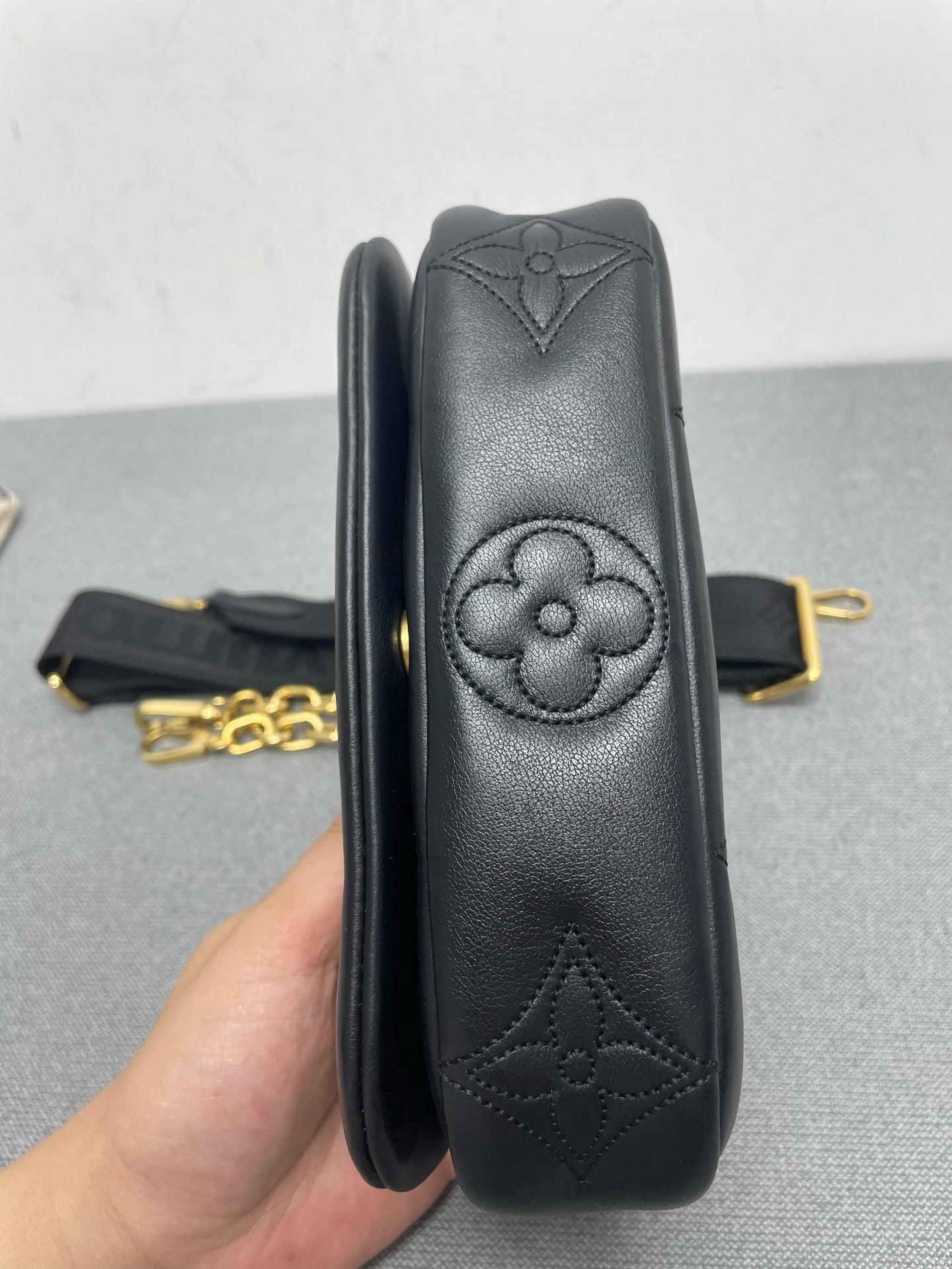 Louis Vuitton - Other - Leather - Black - (mini)