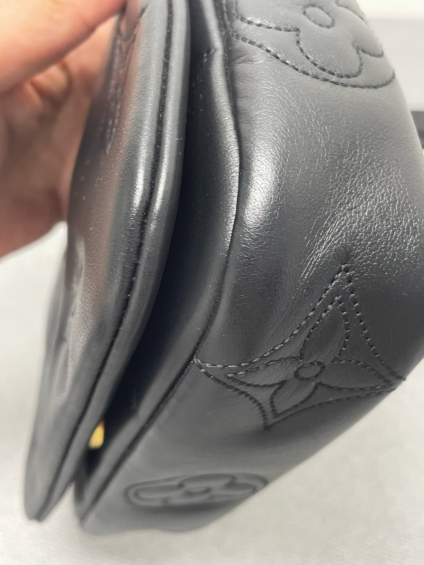 Louis Vuitton - Other - Leather - Black - (mini)