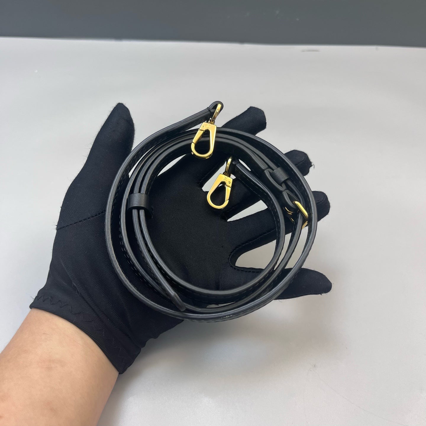 Louis Vuitton - Other - Leather - Black - (mini)