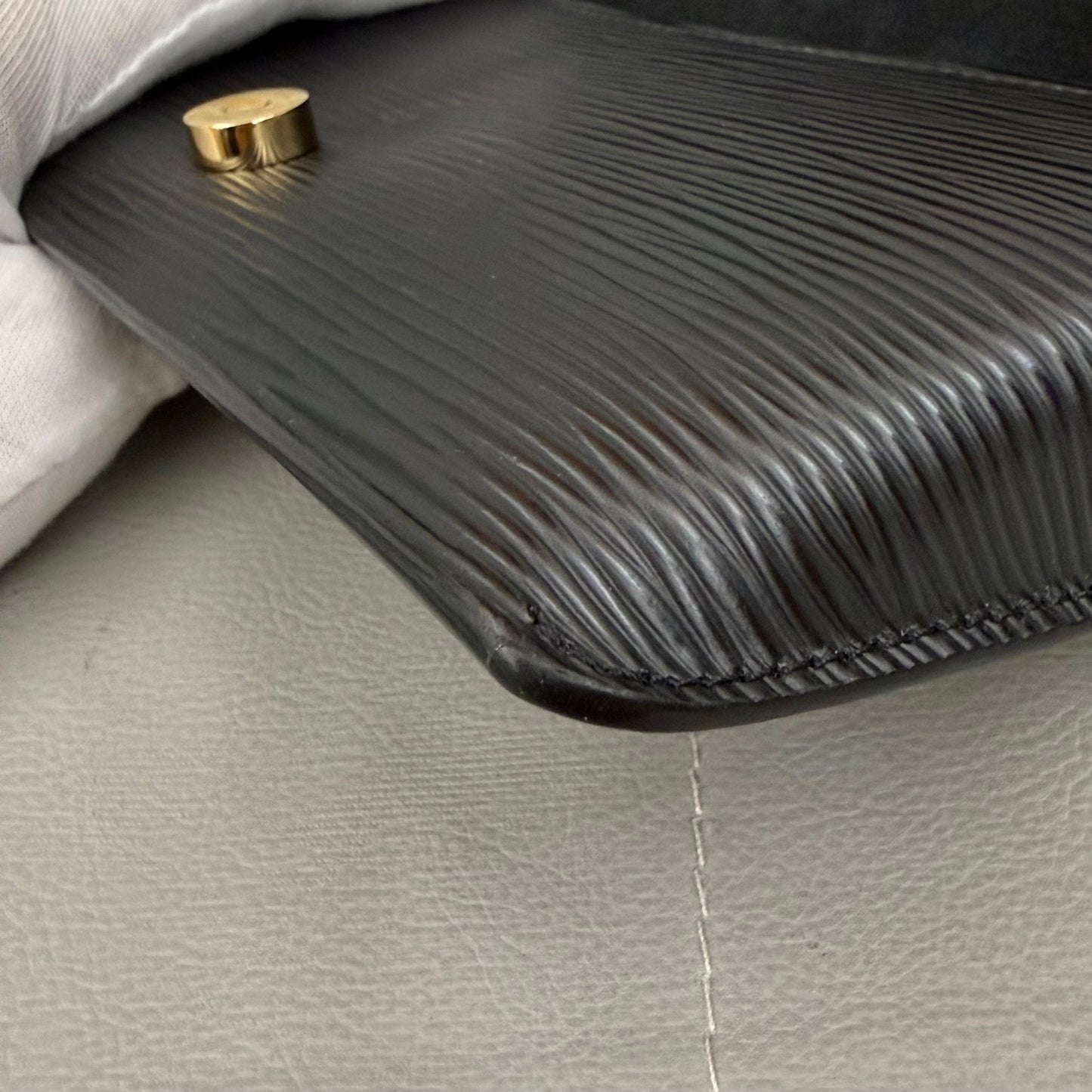 Louis Vuitton - Other - Leather - Black - (mini)
