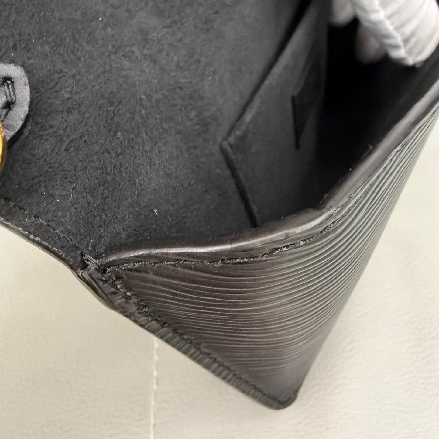 Louis Vuitton - Other - Leather - Black - (mini)