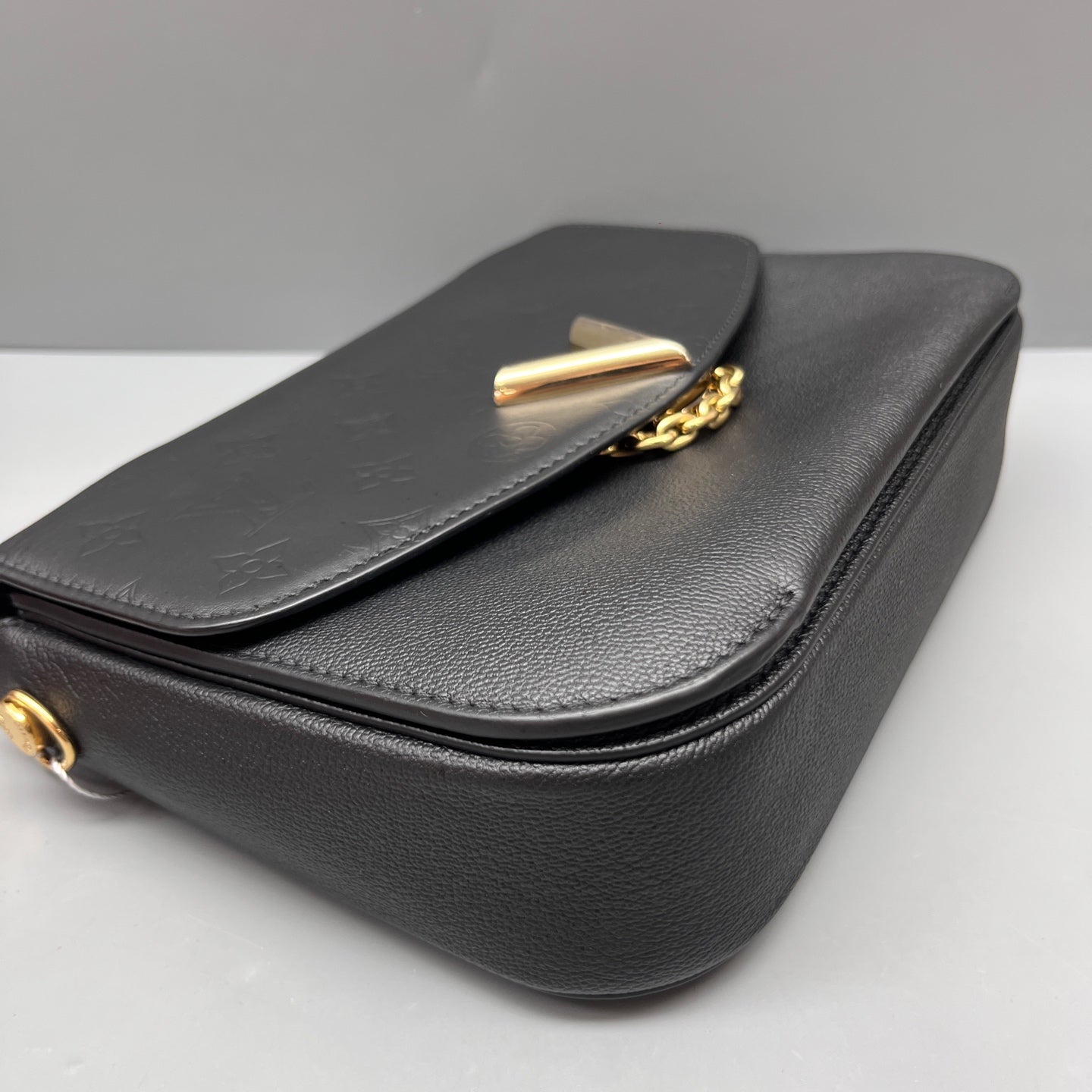 Louis Vuitton - Other - Leather - Black - (small)