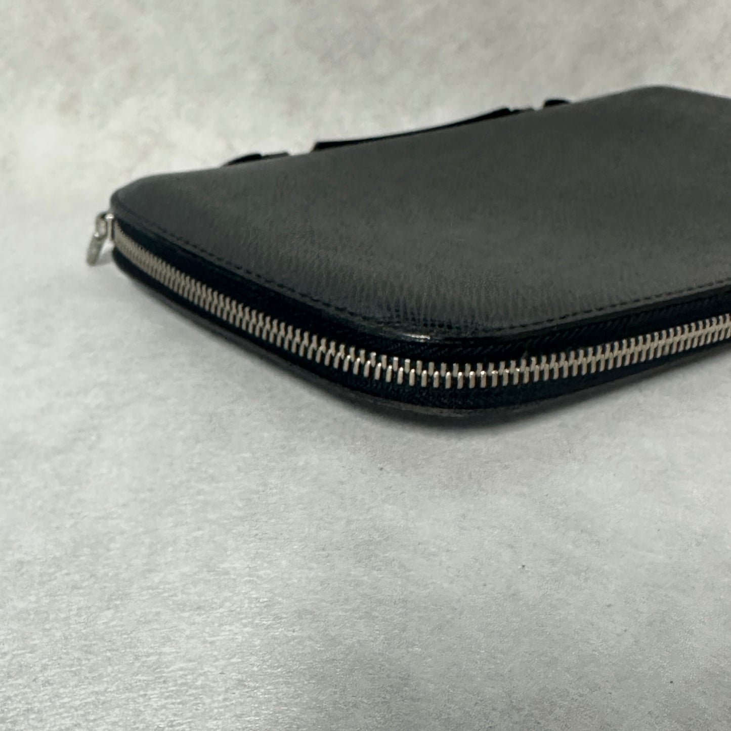Louis Vuitton - Other - Leather - Black - (small)