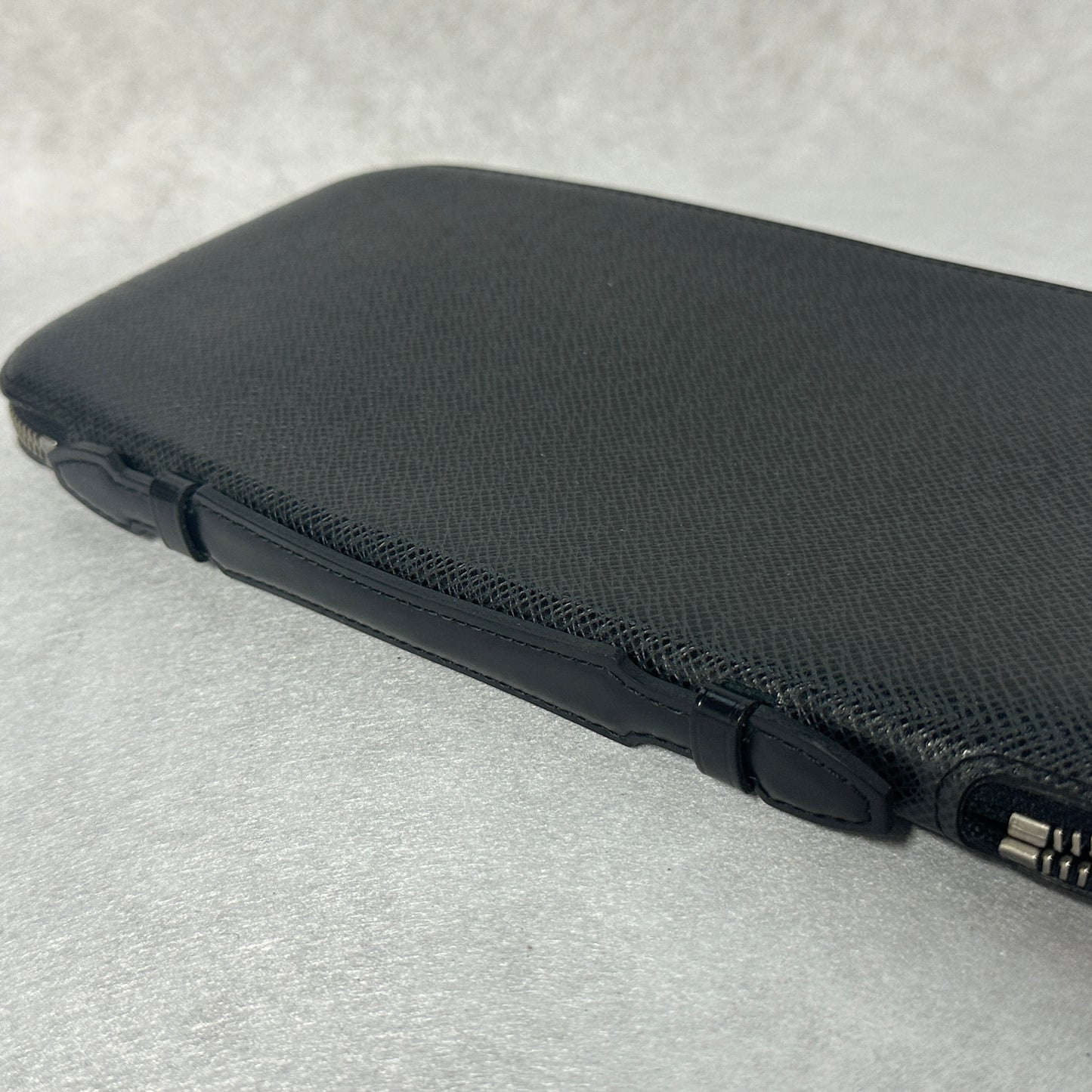 Louis Vuitton - Other - Leather - Black - (small)