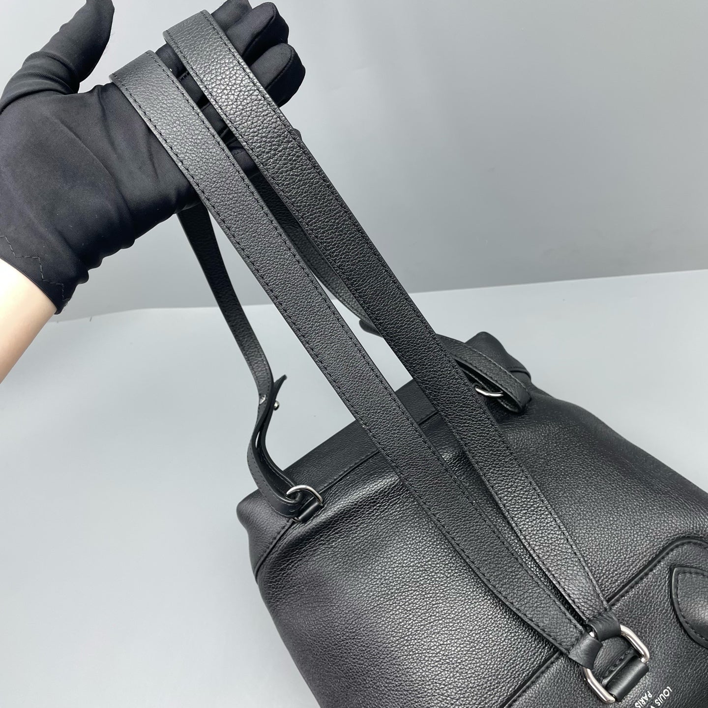 Louis Vuitton - Other - Leather - Black - (small)