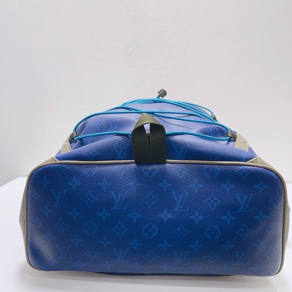 Louis Vuitton - Other - Leather - Blue - (large)