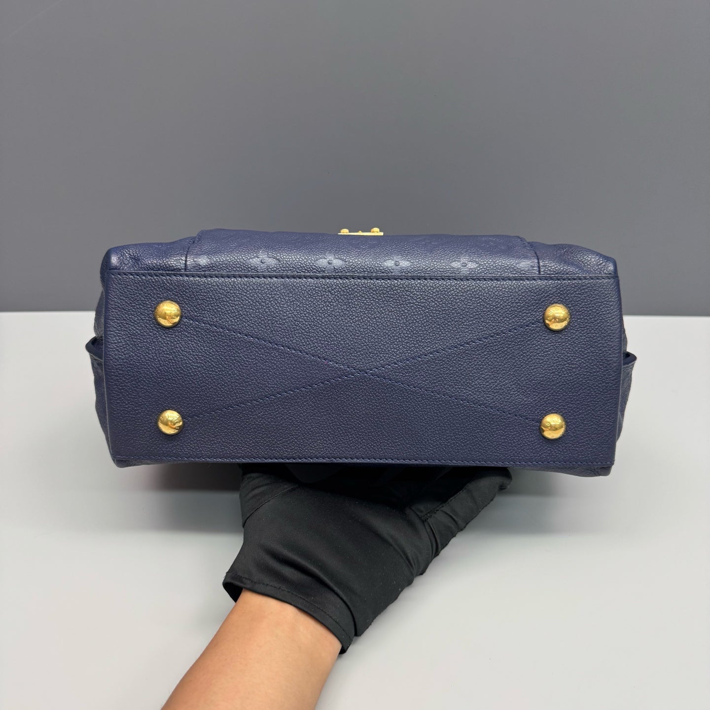 Louis Vuitton - Other - Leather - Blue - (medium)