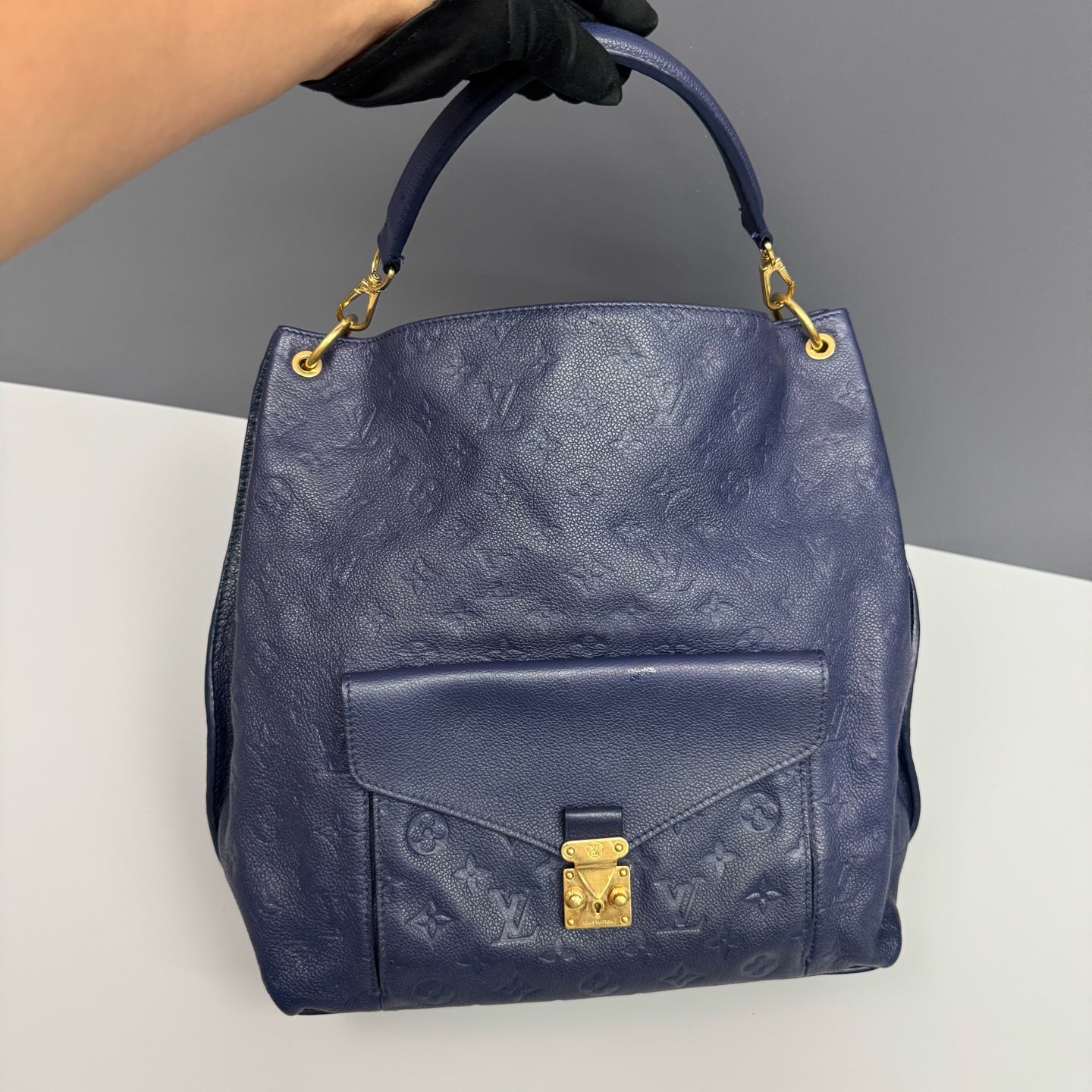 Louis Vuitton - Other - Leather - Blue - (medium)