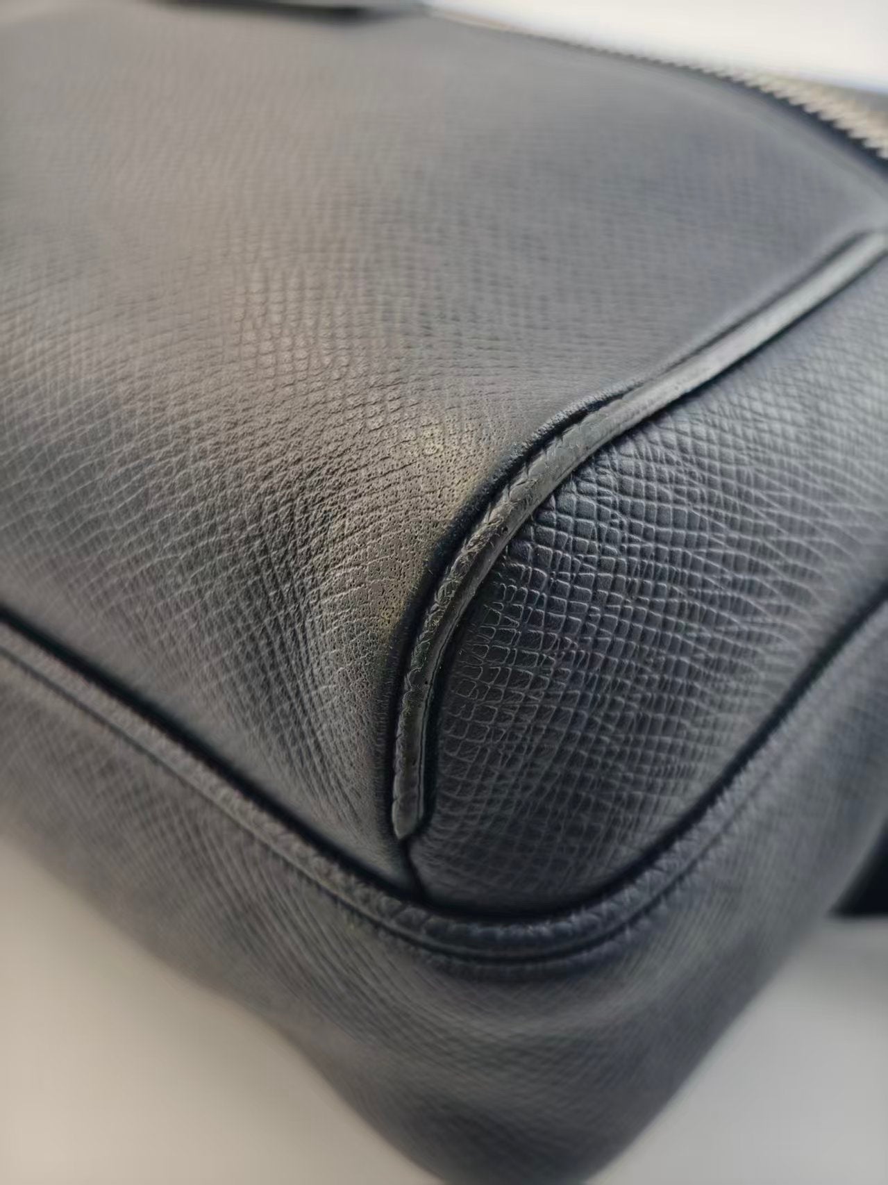 Louis Vuitton - Other - Leather - Blue - (medium)