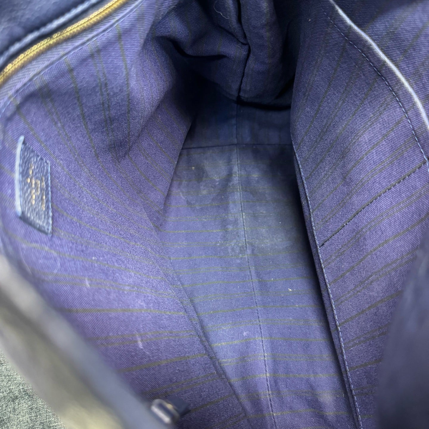 Louis Vuitton - Other - Leather - Blue - (medium)