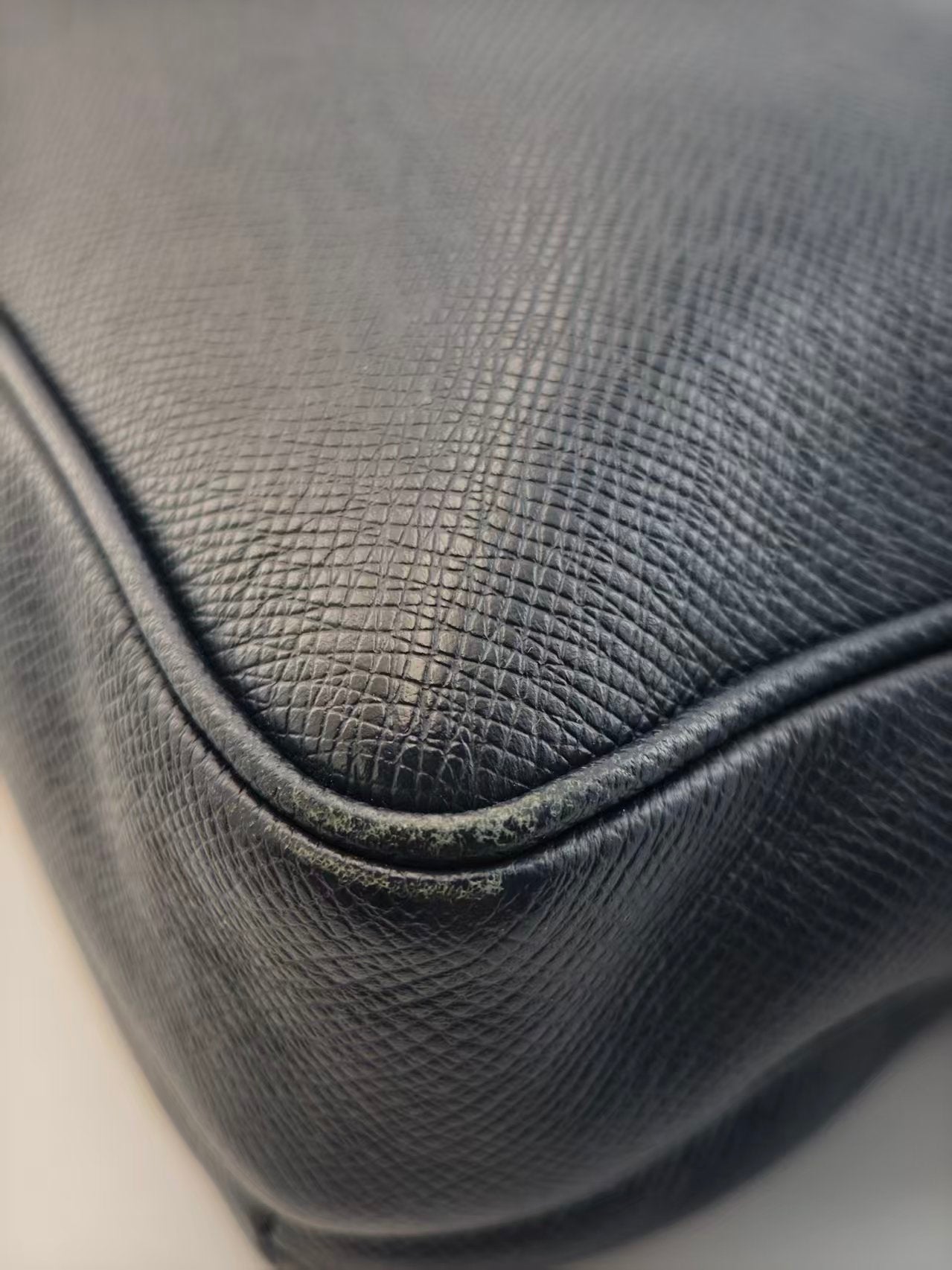 Louis Vuitton - Other - Leather - Blue - (medium)