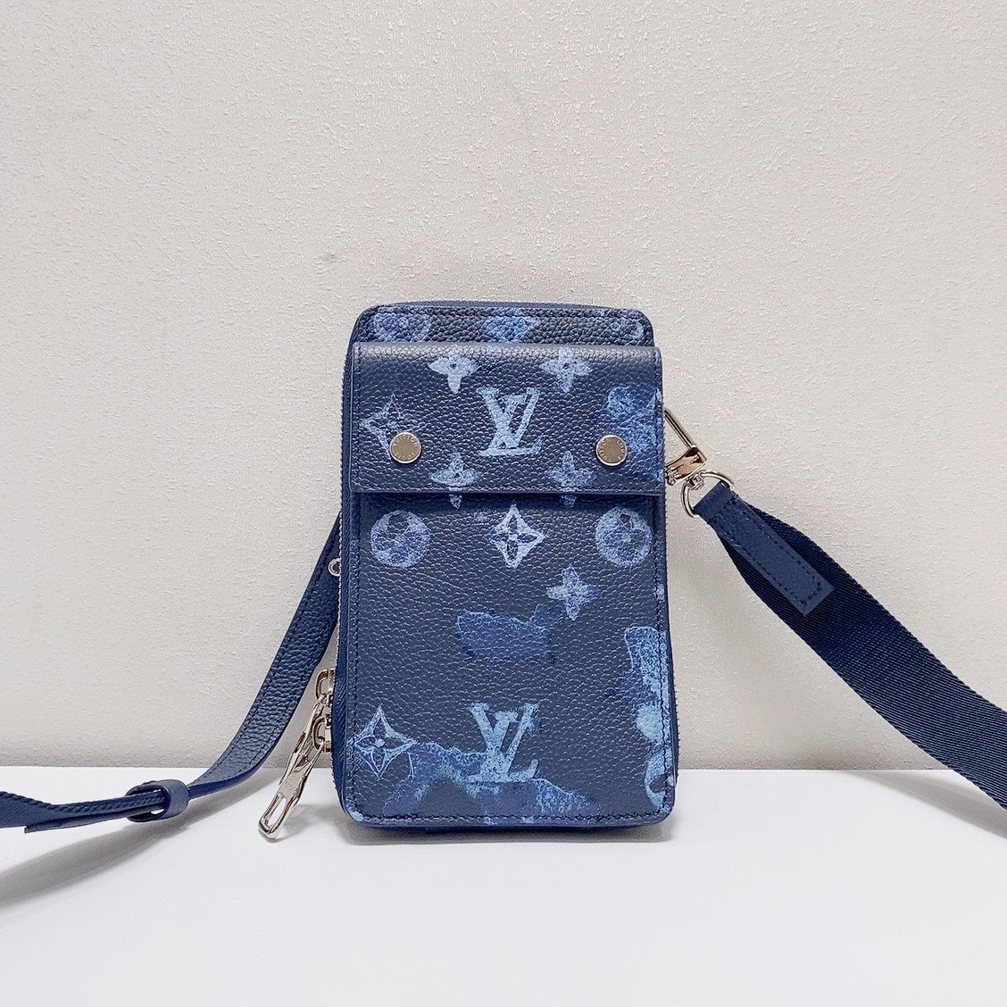 Louis Vuitton - Other - Leather - Blue - (mini)