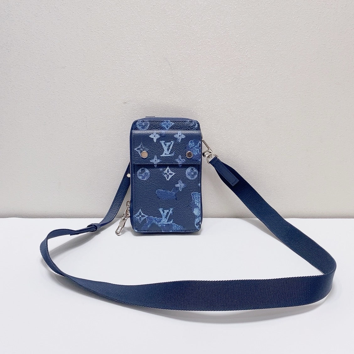 Louis Vuitton - Other - Leather - Blue - (mini)