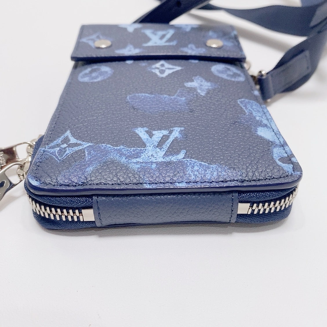 Louis Vuitton - Other - Leather - Blue - (mini)