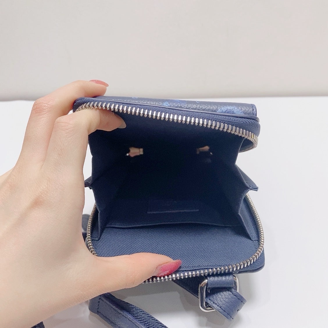 Louis Vuitton - Other - Leather - Blue - (mini)