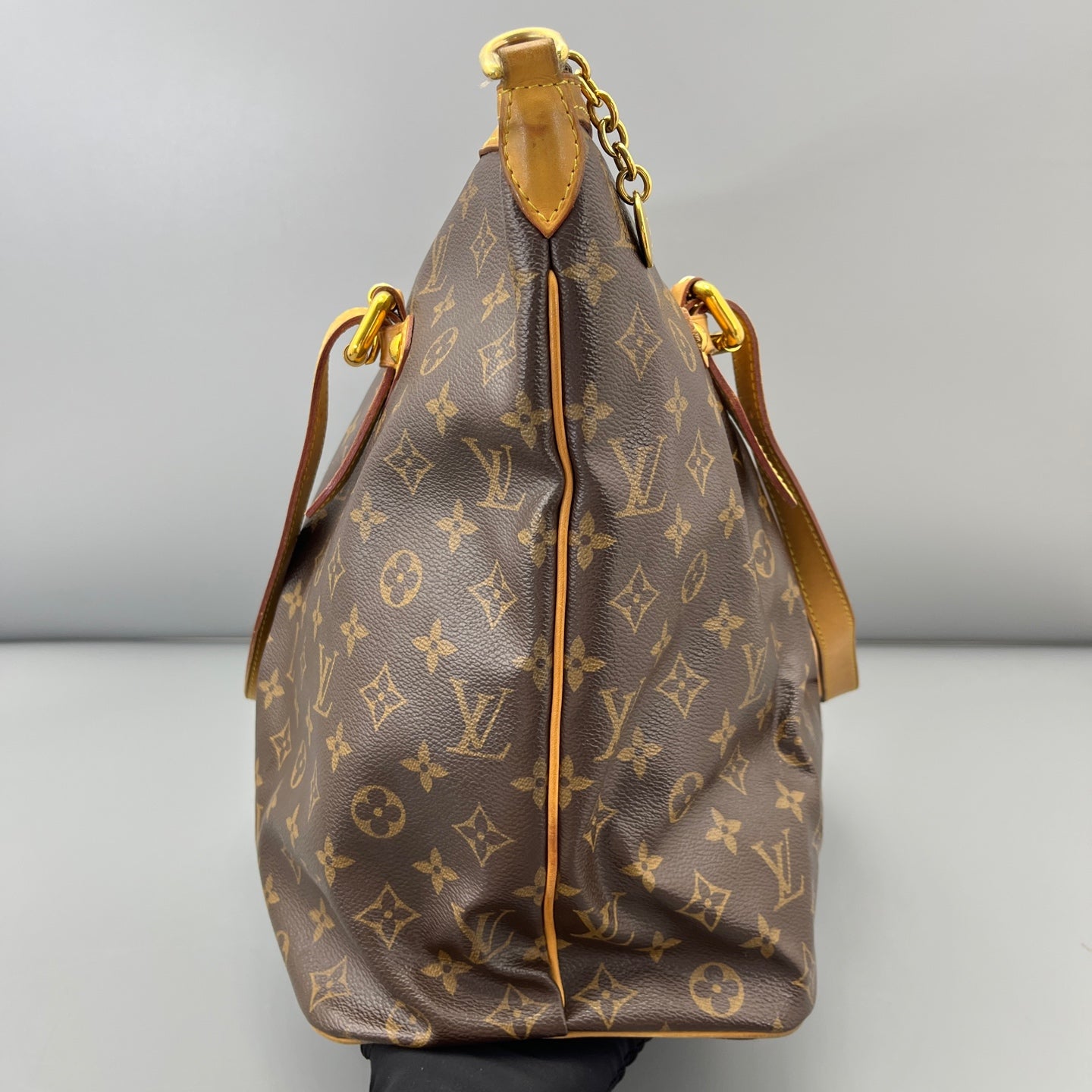 Louis Vuitton - Other - Leather - Brown - (large)
