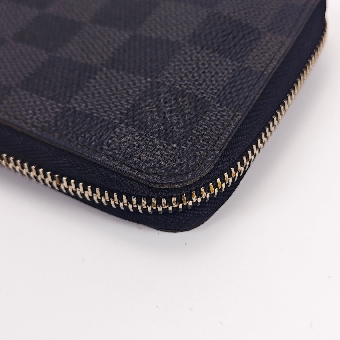 Louis Vuitton - Other - Leather - Brown - (large)