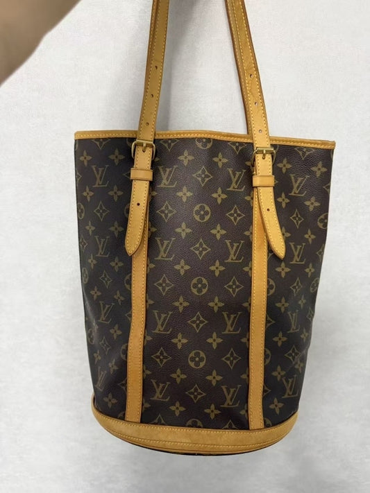 Louis Vuitton - Other - Leather - Brown - (medium)