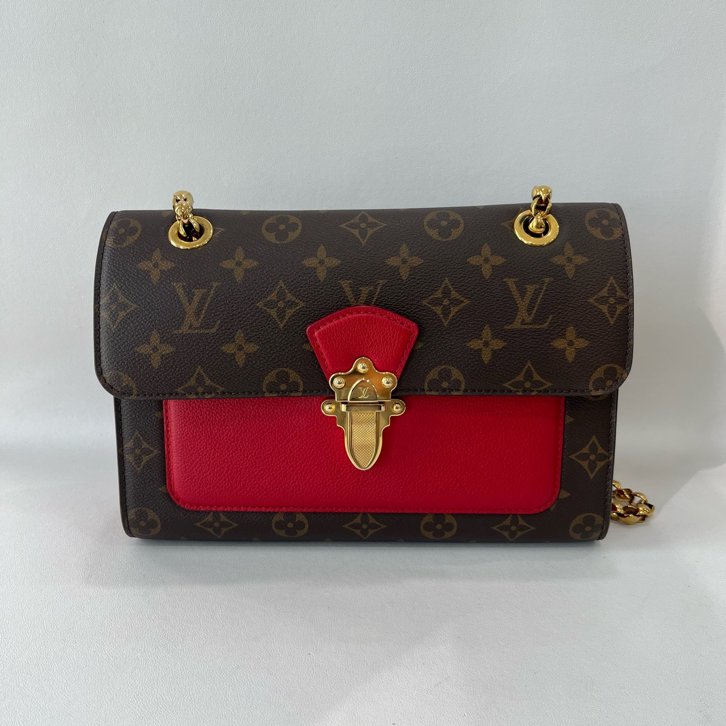 Louis Vuitton - Other - Leather - Brown - (medium)