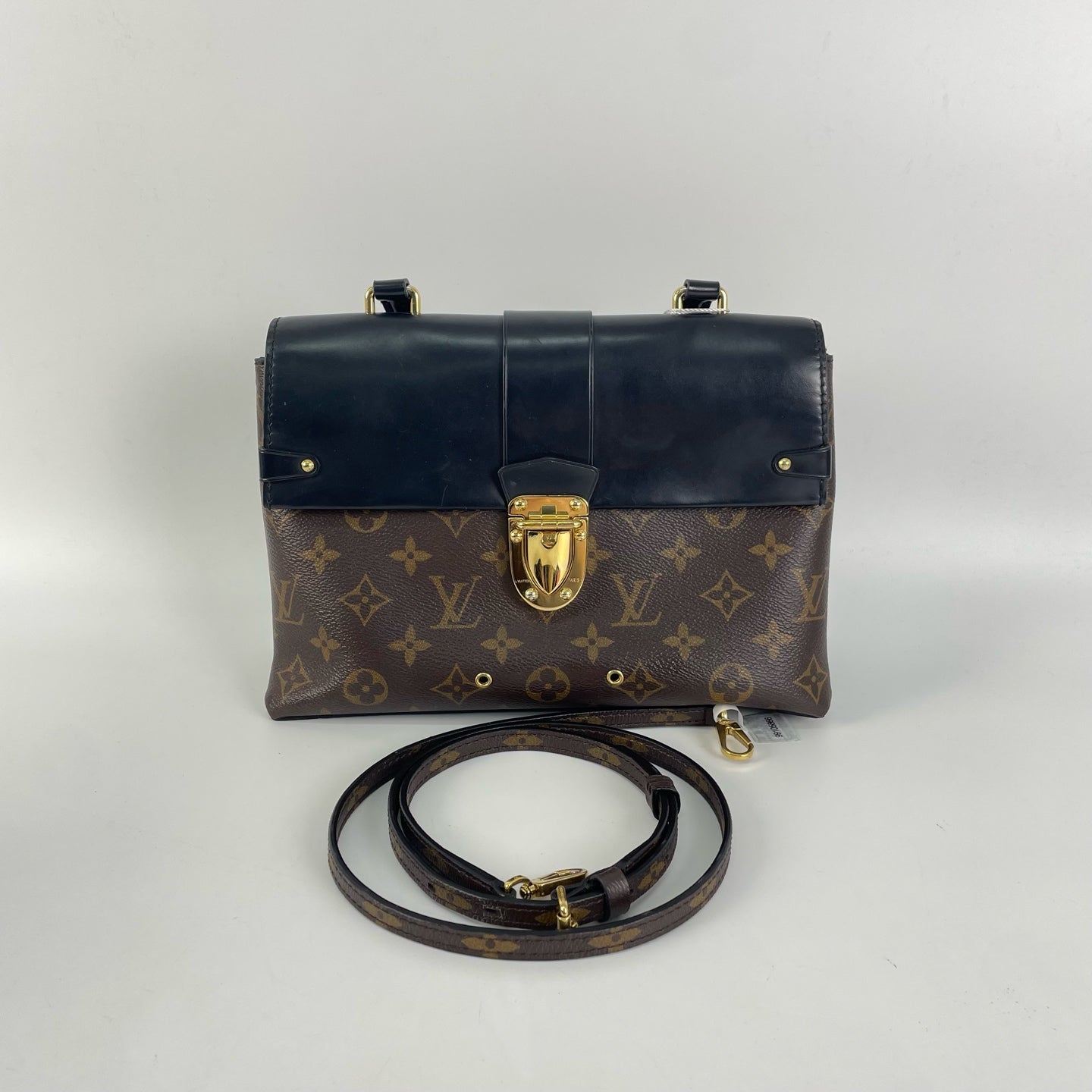 Louis Vuitton - Other - Leather - Brown - (medium)