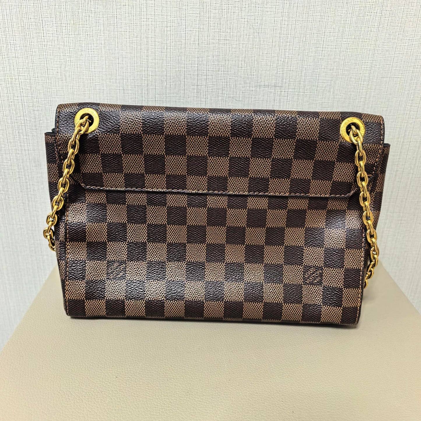 Louis Vuitton - Other - Leather - Brown - (medium)