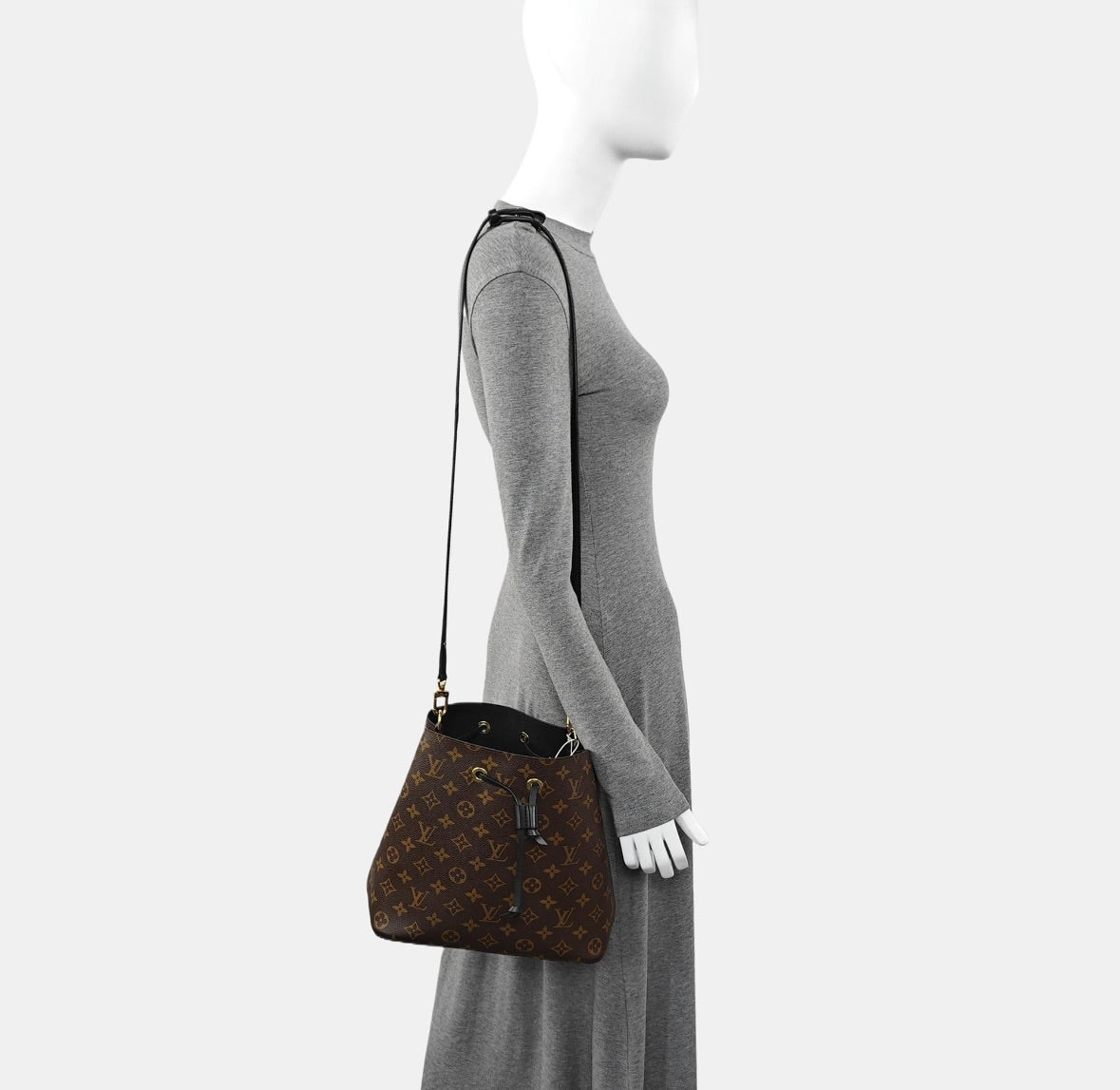 Louis Vuitton - Other - Leather - Brown - (medium)