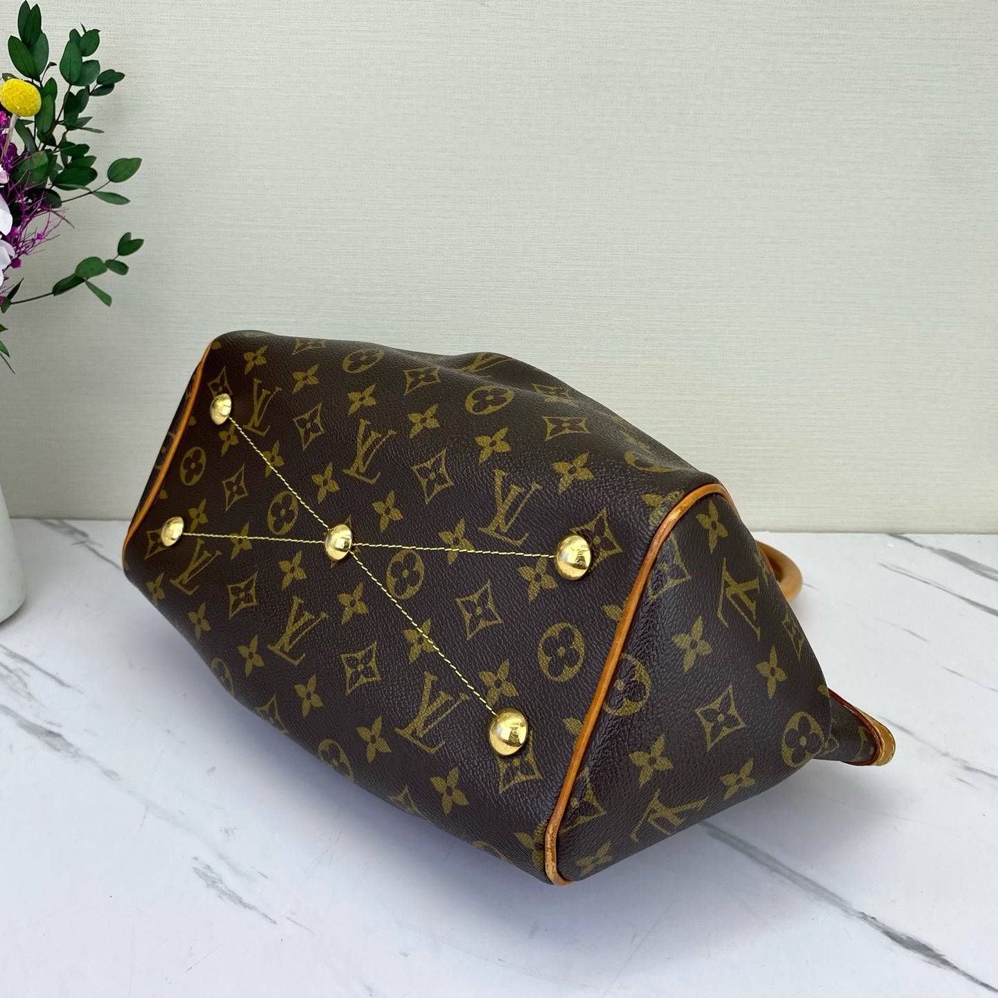 Louis Vuitton - Other - Leather - Brown - (medium)