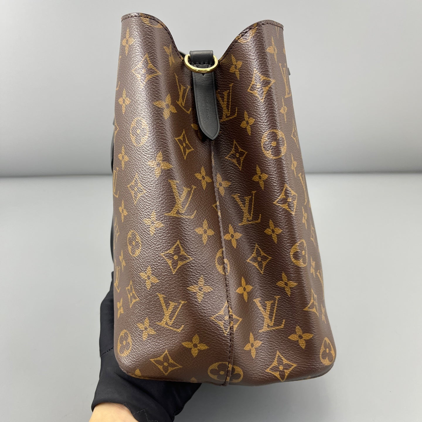 Louis Vuitton - Other - Leather - Brown - (medium)