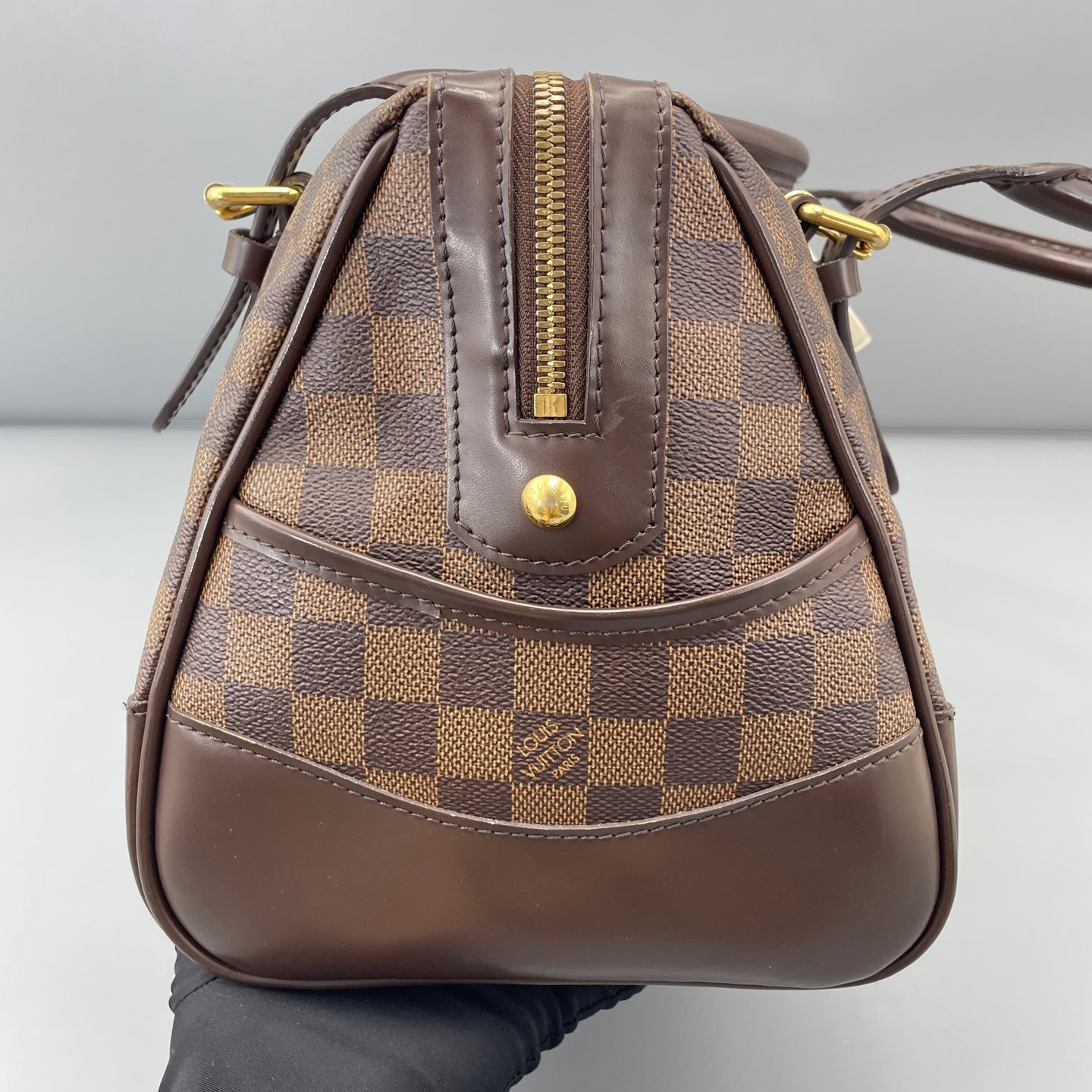 Louis Vuitton - Other - Leather - Brown - (medium)