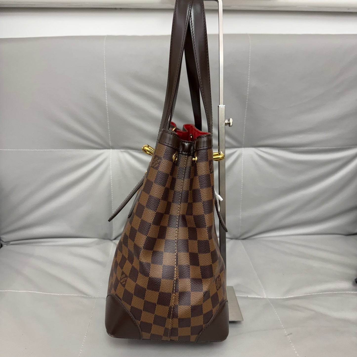 Louis Vuitton - Other - Leather - Brown - (medium)