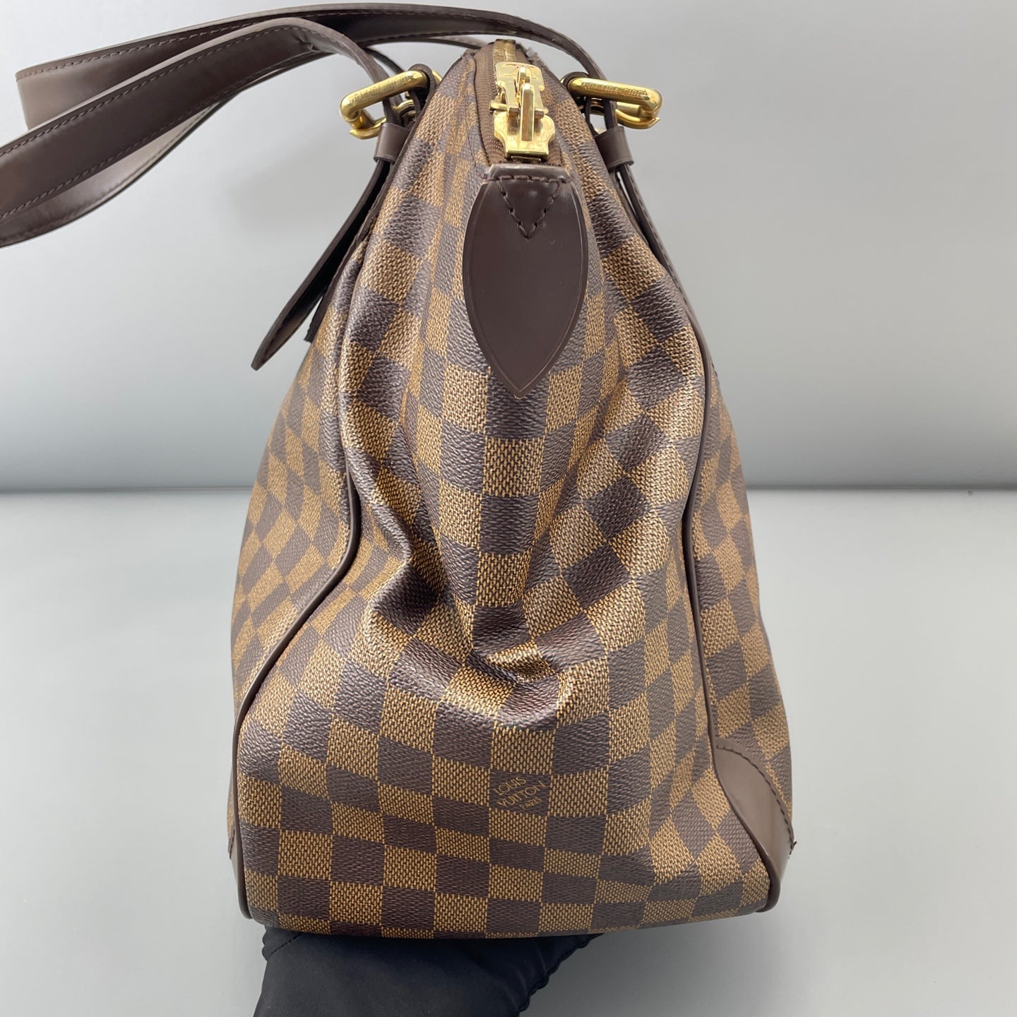Louis Vuitton - Other - Leather - Brown - (medium)