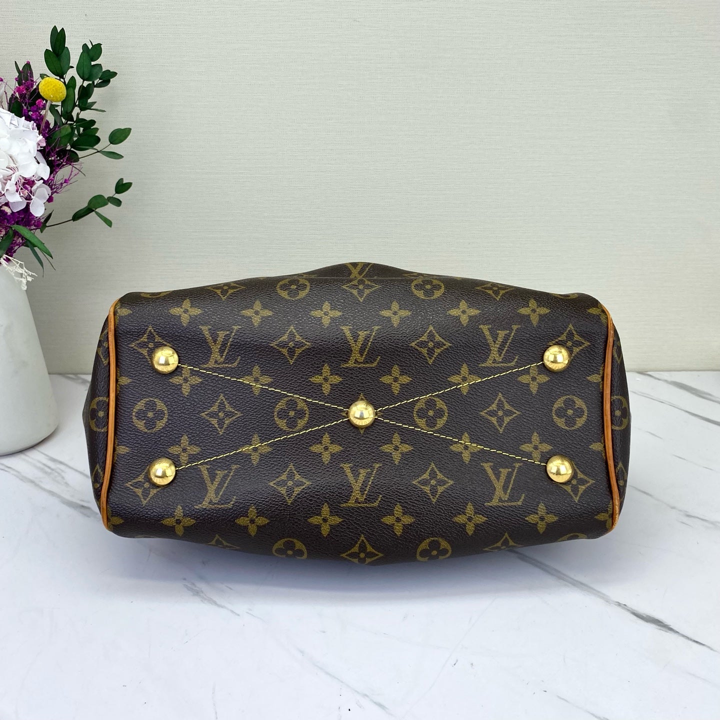 Louis Vuitton - Other - Leather - Brown - (medium)