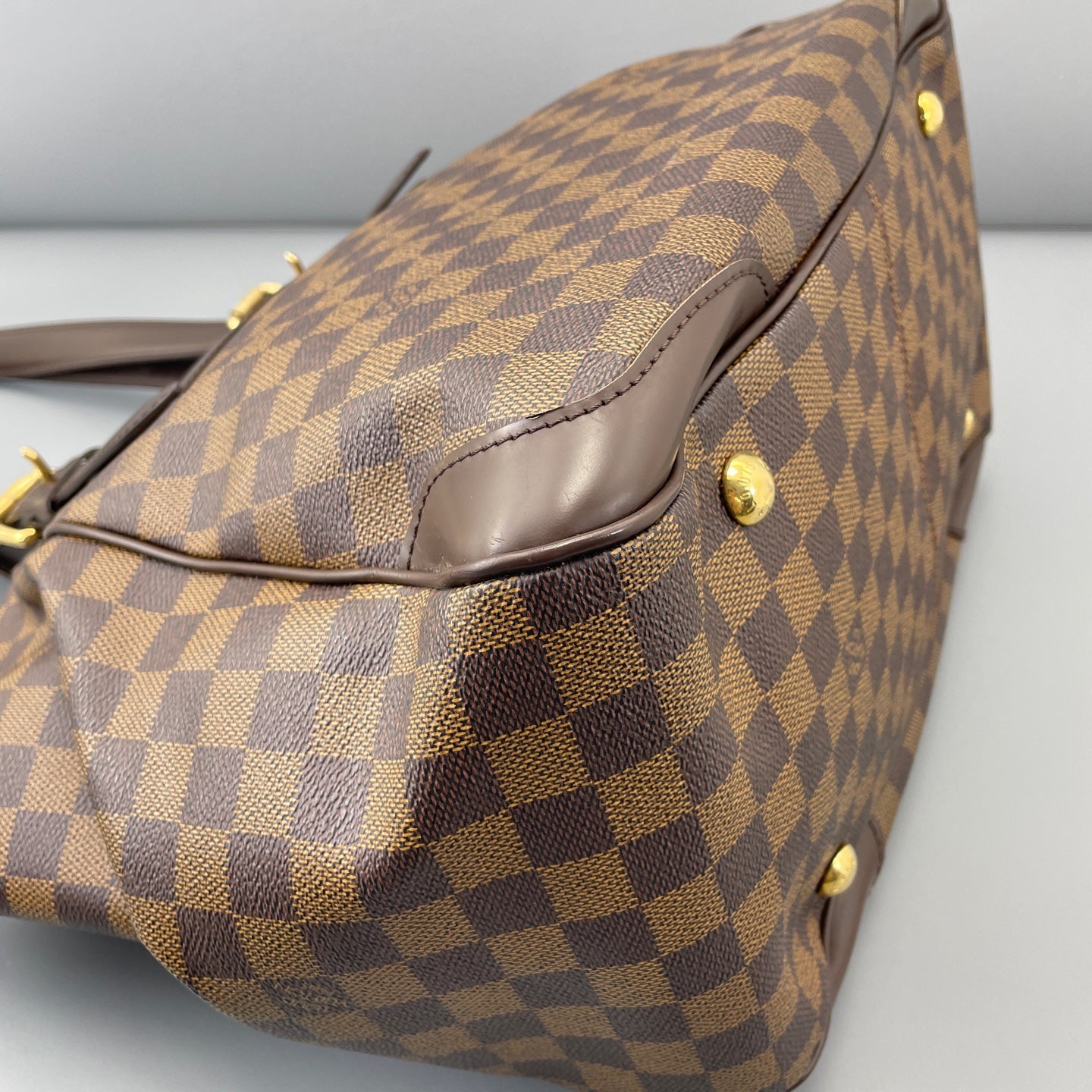 Louis Vuitton - Other - Leather - Brown - (medium)