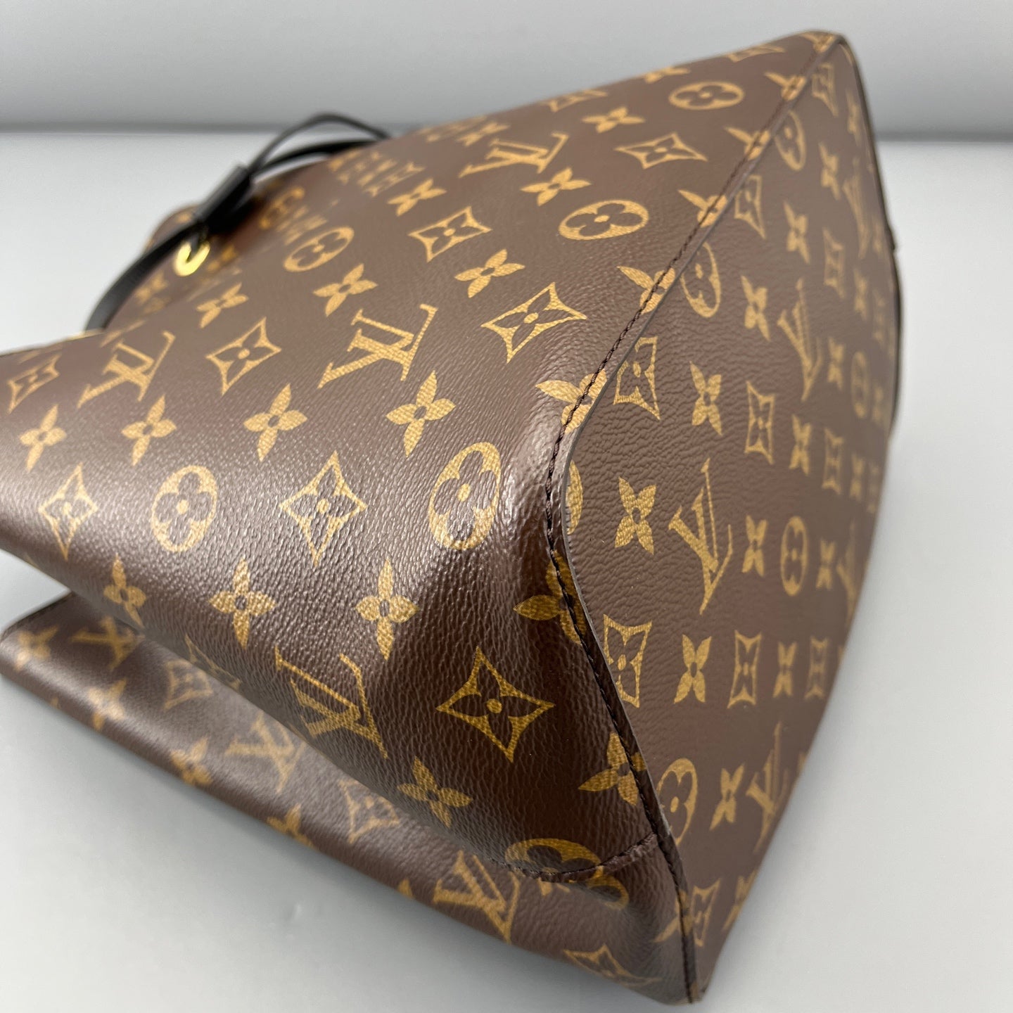Louis Vuitton - Other - Leather - Brown - (medium)