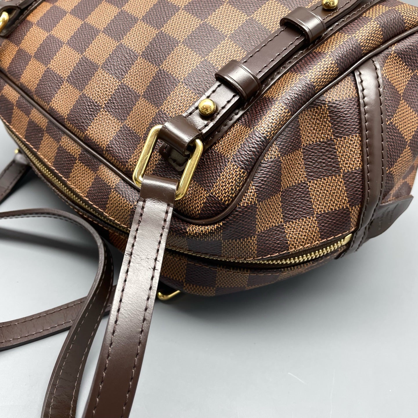 Louis Vuitton - Other - Leather - Brown - (medium)