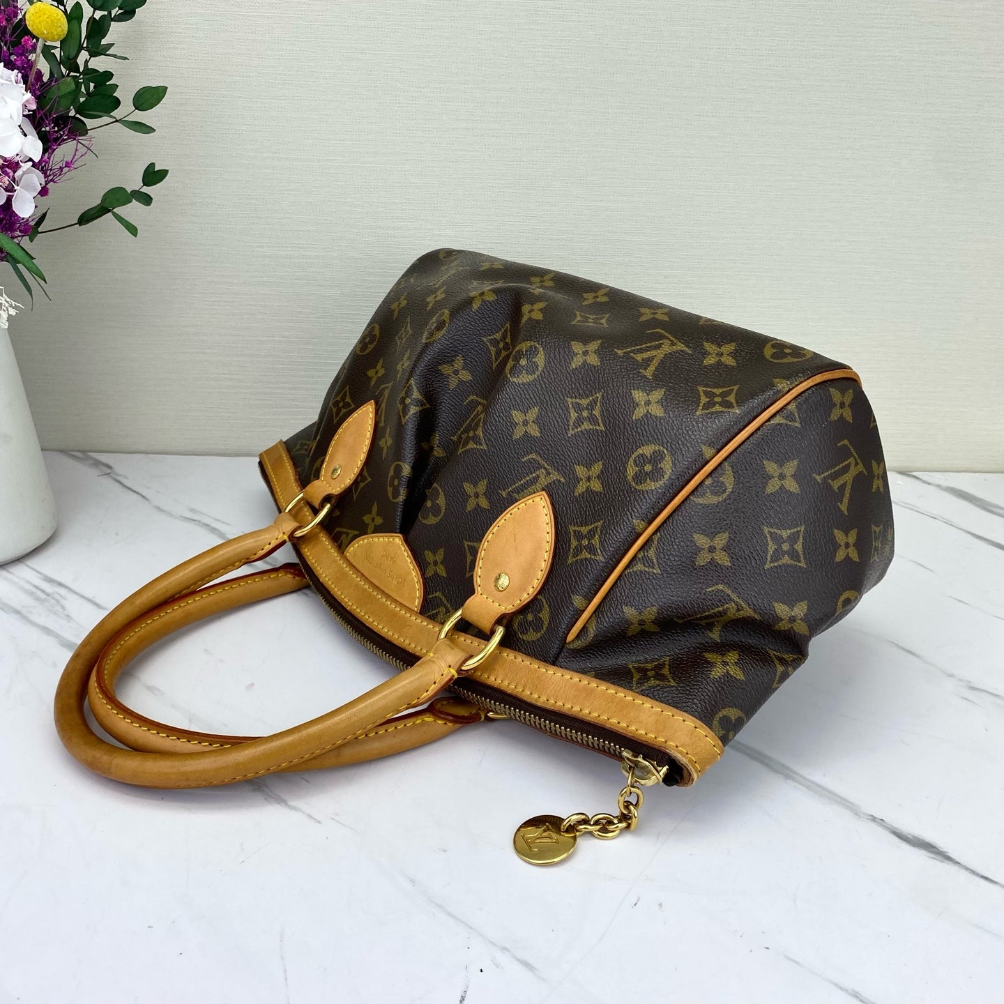 Louis Vuitton - Other - Leather - Brown - (medium)