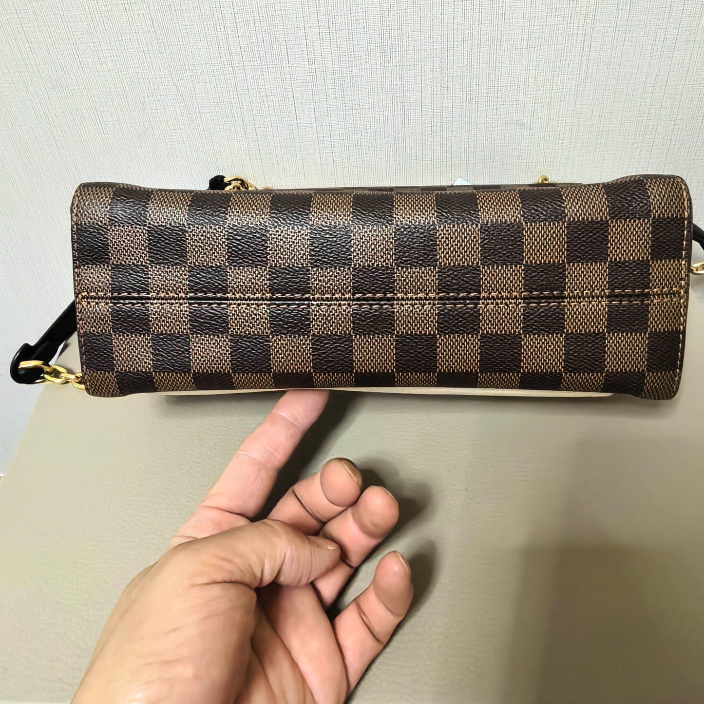 Louis Vuitton - Other - Leather - Brown - (medium)