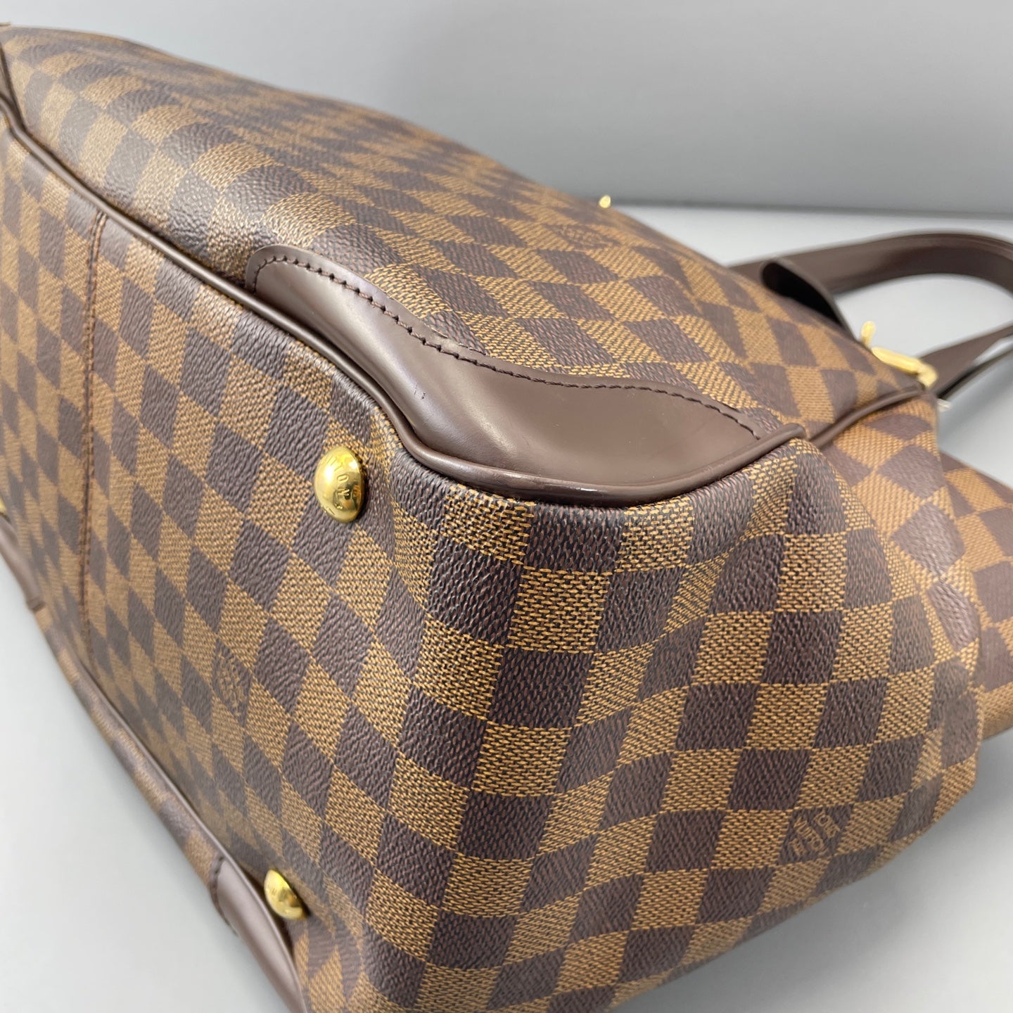 Louis Vuitton - Other - Leather - Brown - (medium)