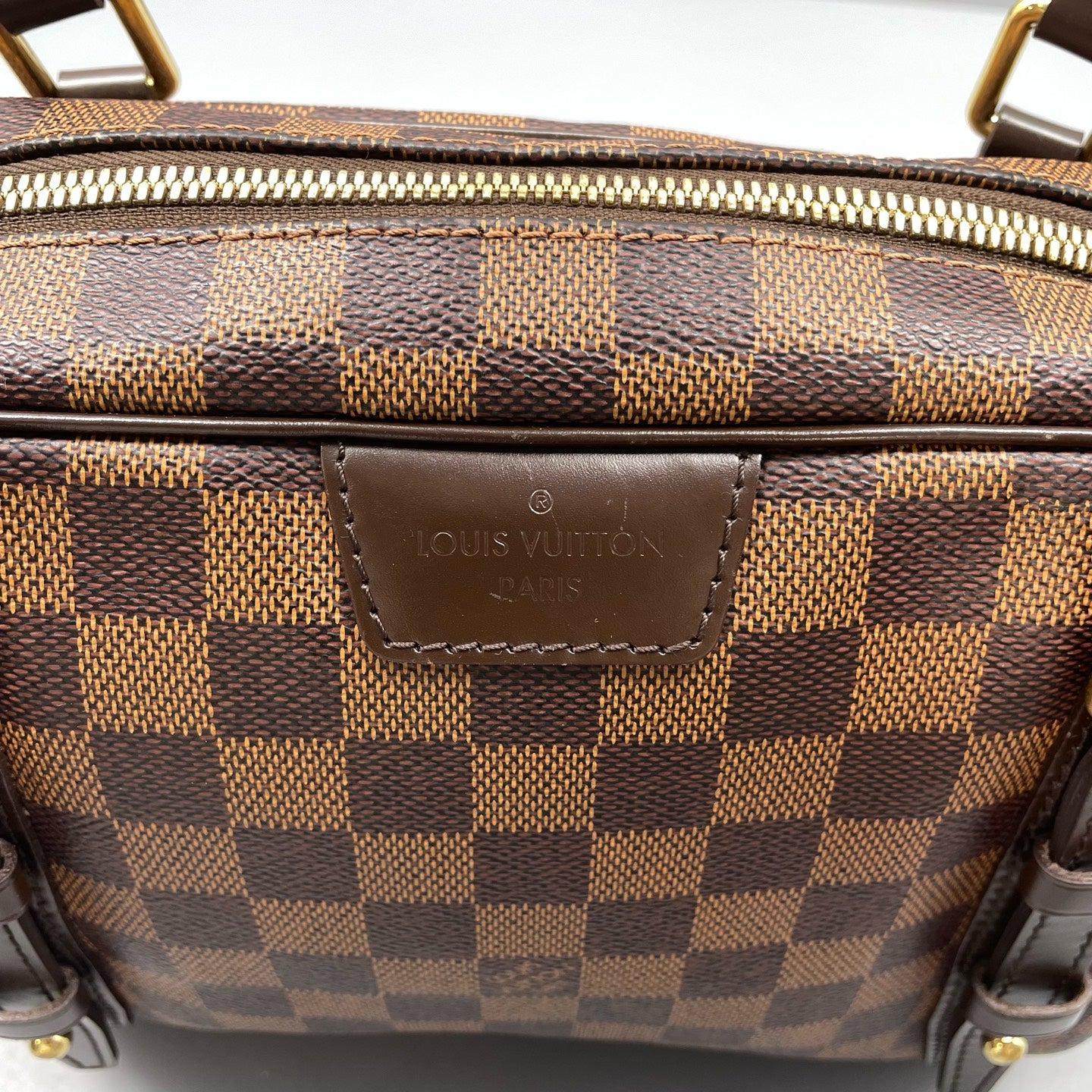 Louis Vuitton - Other - Leather - Brown - (medium)