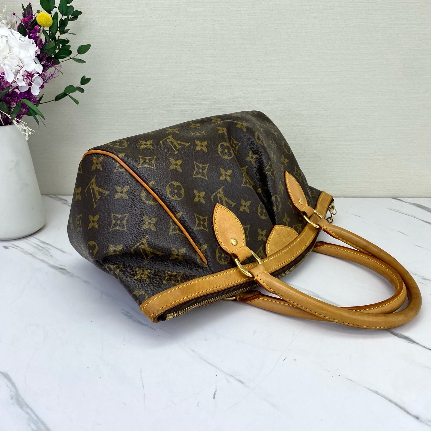 Louis Vuitton - Other - Leather - Brown - (medium)