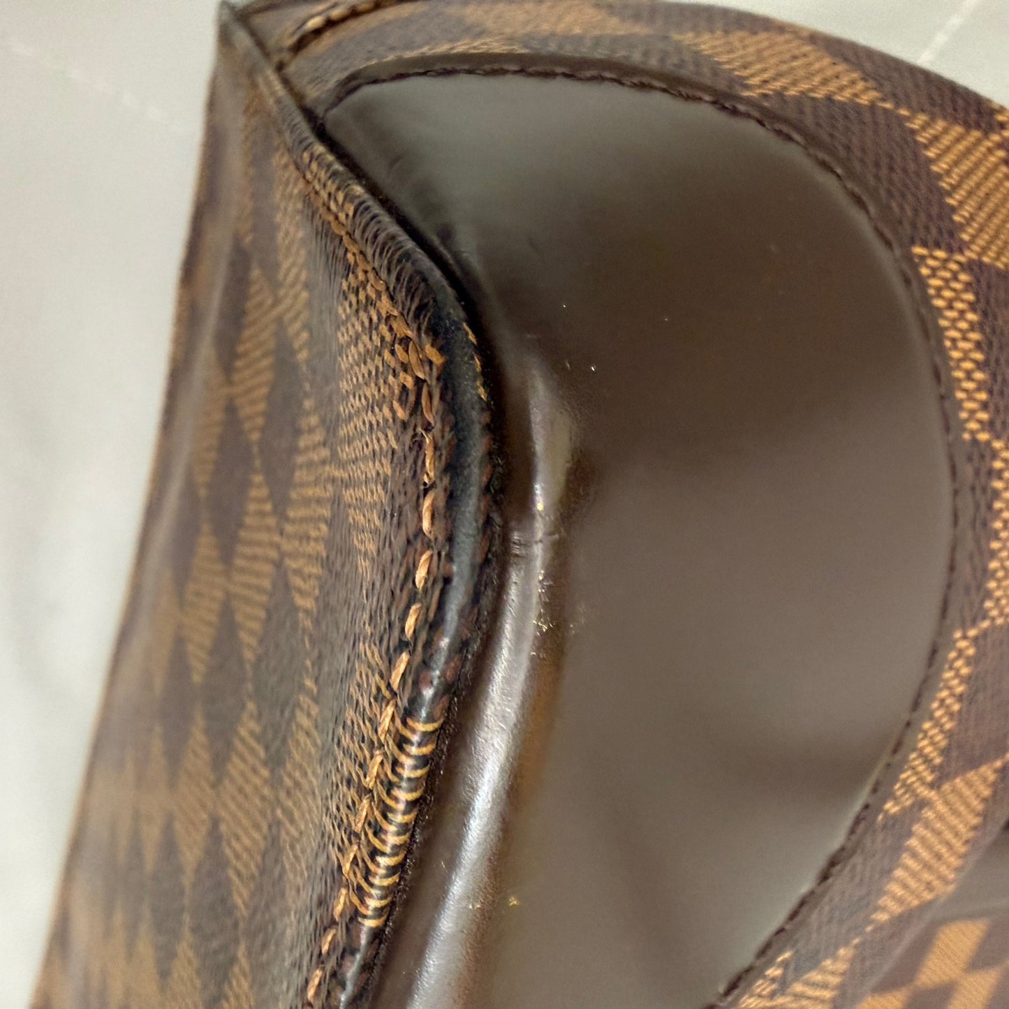 Louis Vuitton - Other - Leather - Brown - (medium)