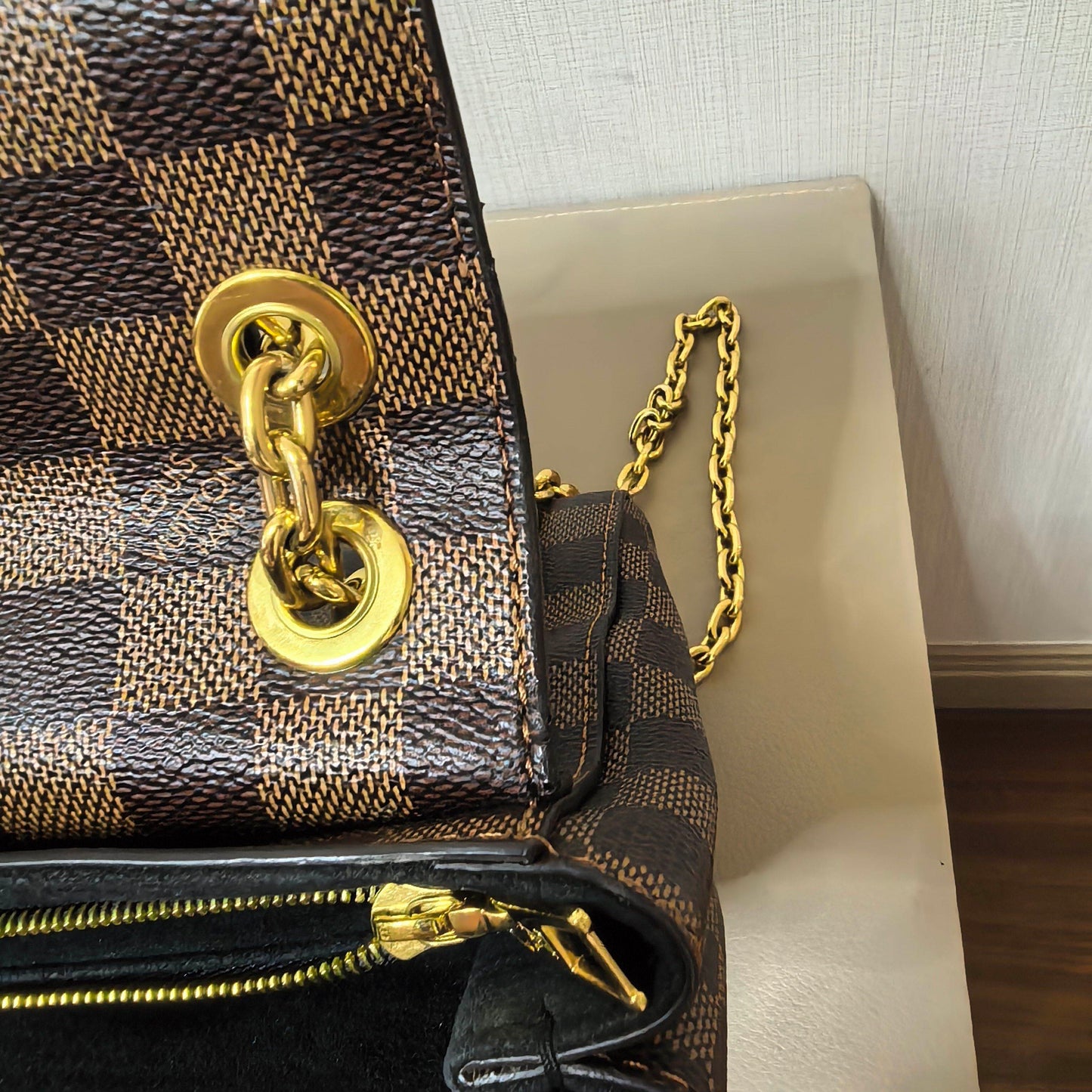 Louis Vuitton - Other - Leather - Brown - (medium)