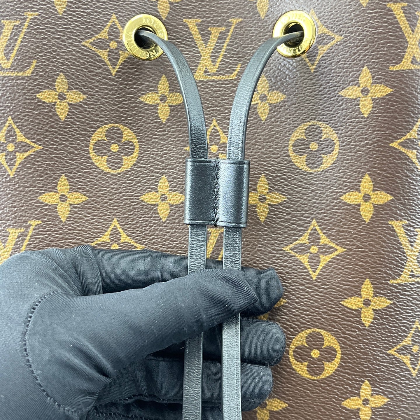 Louis Vuitton - Other - Leather - Brown - (medium)