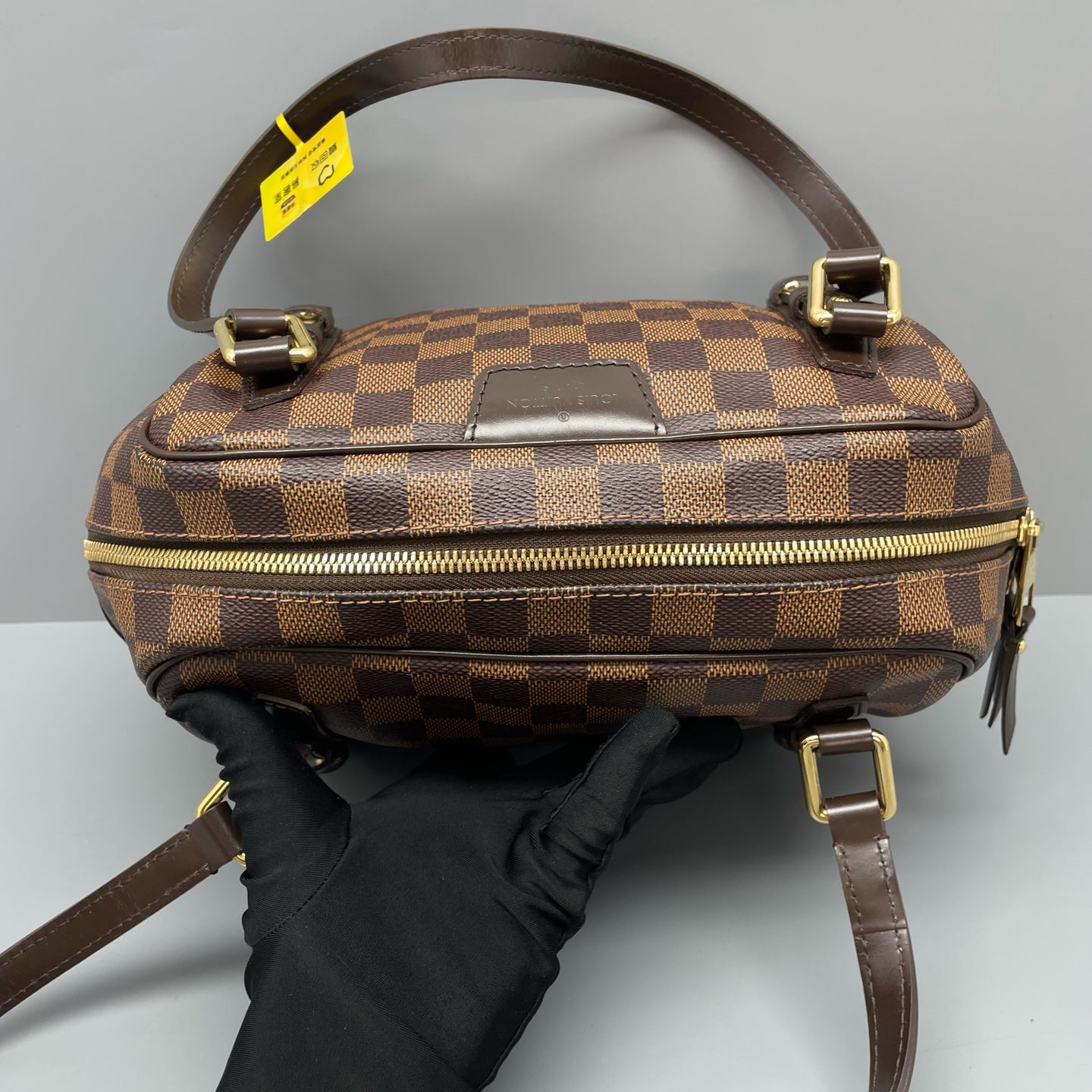 Louis Vuitton - Other - Leather - Brown - (medium)