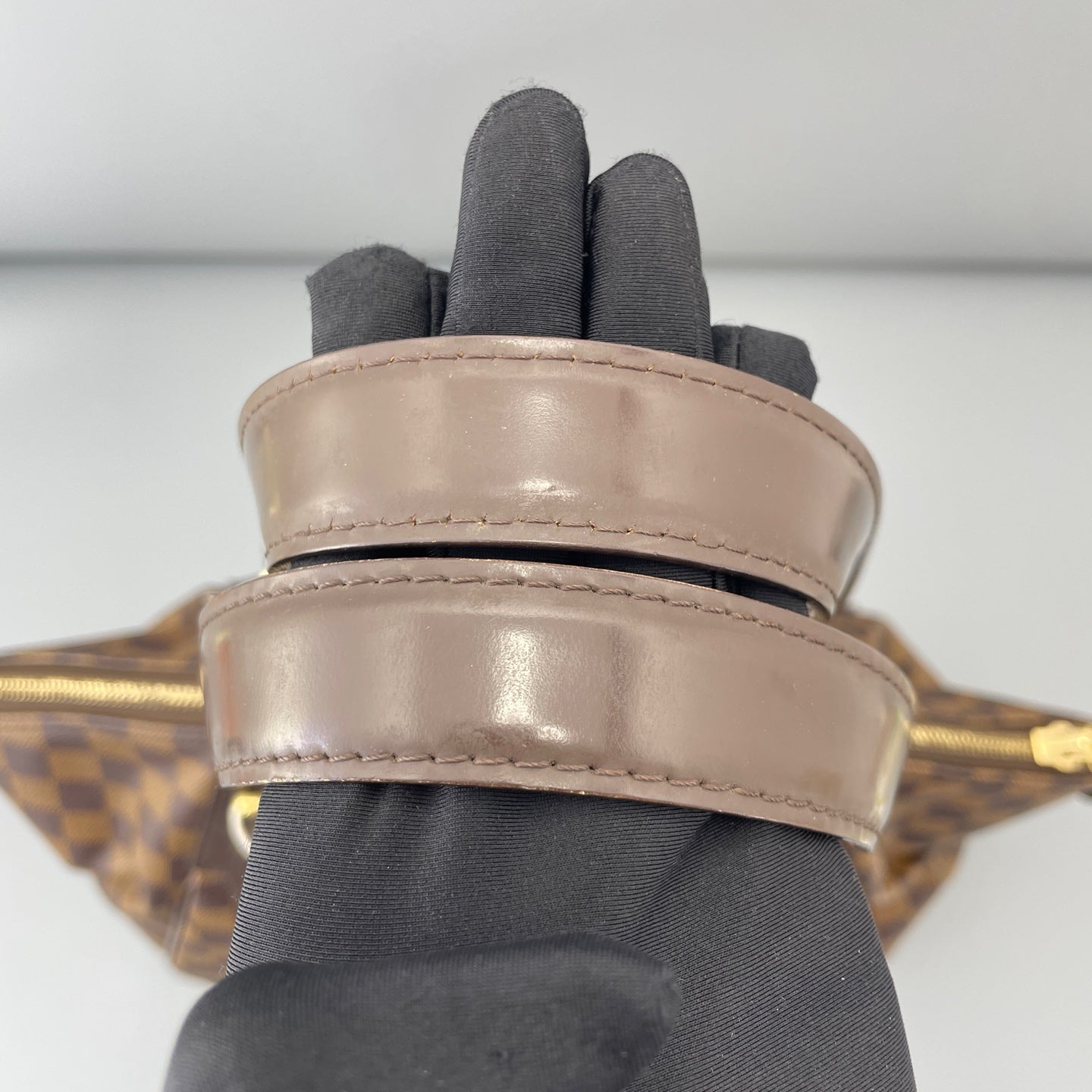Louis Vuitton - Other - Leather - Brown - (medium)