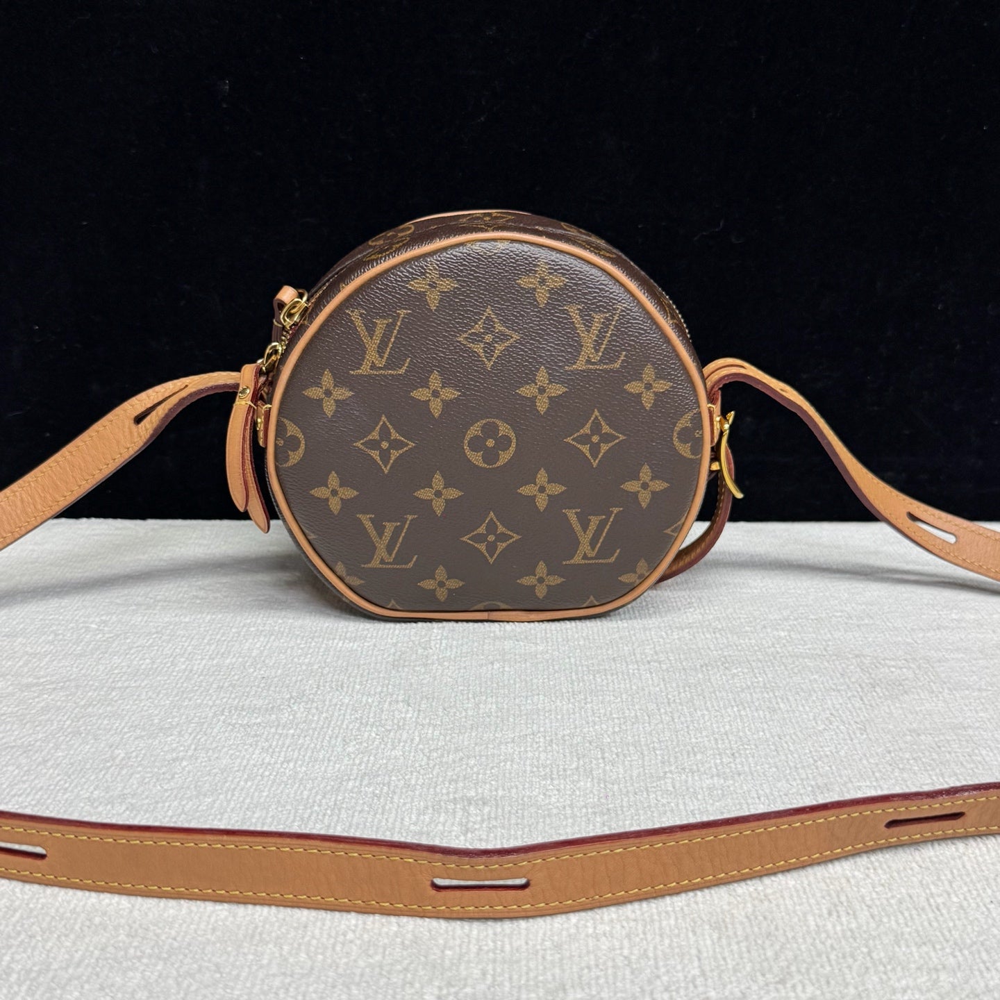 Louis Vuitton - Other - Leather - Brown - (mini)